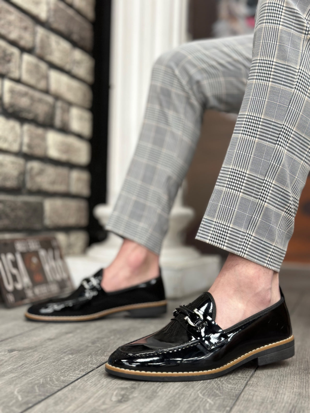 BA0009 Patent Leather Tasseled Corcik Black Hook Buckle Classic Men's Shoes - STREETMODE™