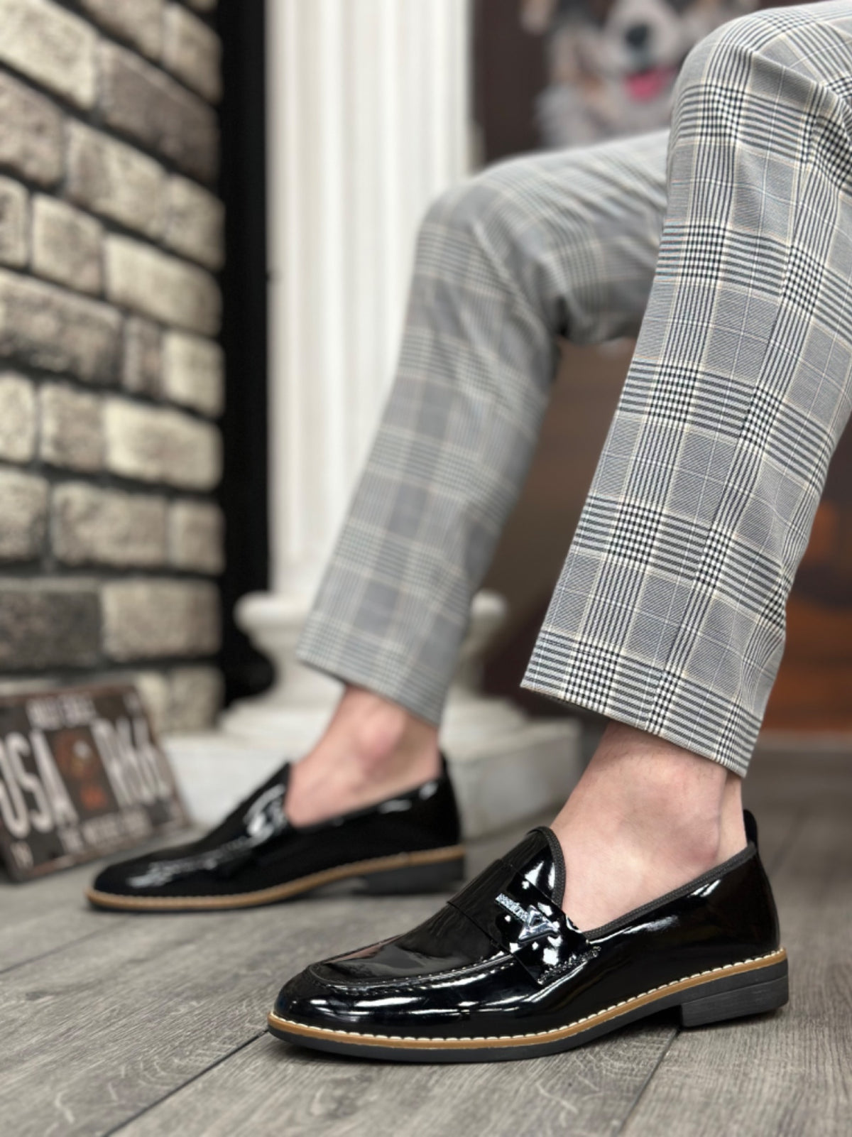 BA0009 Patent Leather Tasseled Corcik Black V Fashion Buckle Classic Men's Shoes - STREETMODE™
