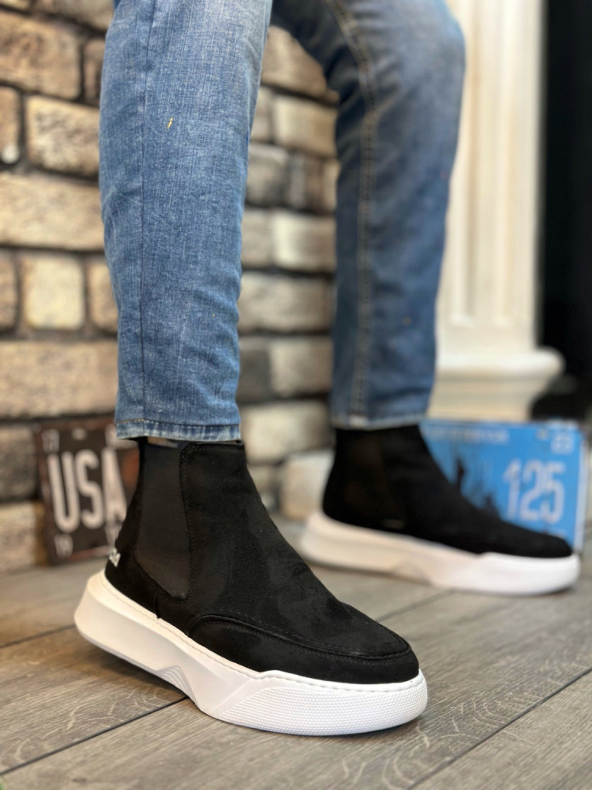 BA0150 Laceless Strapped Men's High Sole New Suede Black White Sole Sports Boots - STREETMODE™