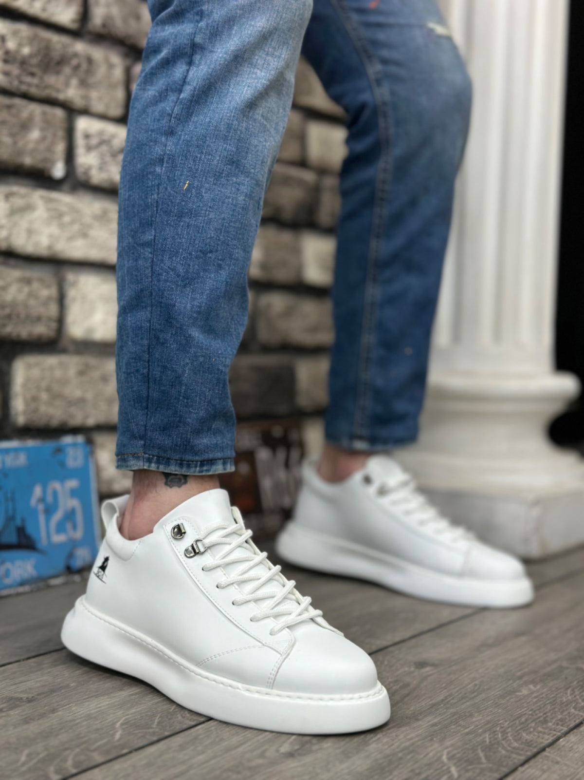 BA0331 Lace-Up Men's High Sole White Skin Sports Shoes - STREETMODE™