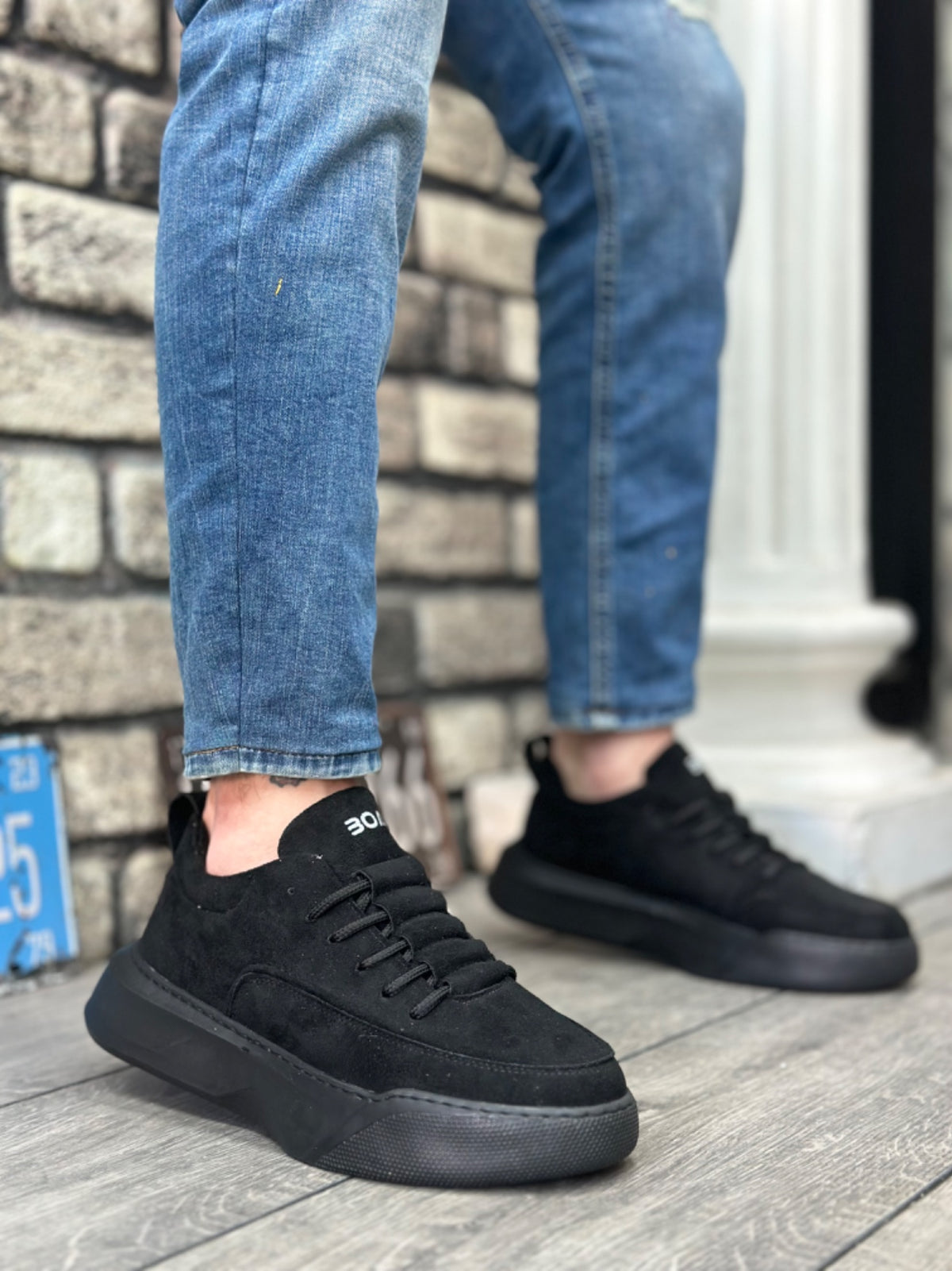 BA0332 Ladder Pattern Lace-Up Men's High Sole Black Suede Black Sole Sports Shoes - STREETMODE™