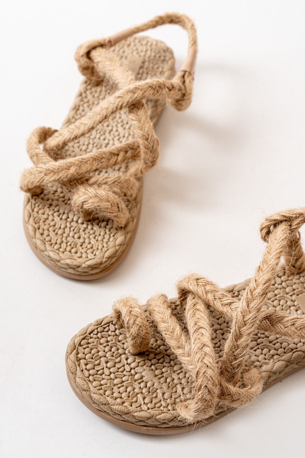 Beige Straw Women's Sandals - STREETMODE™