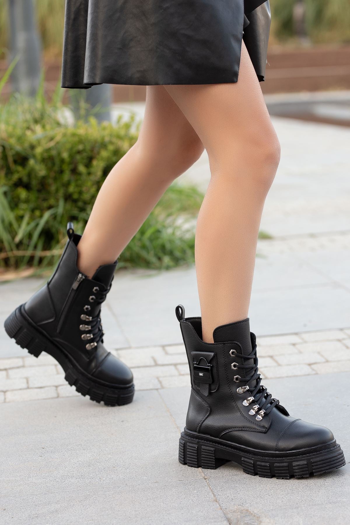 Black Leather Bag Detailed Women's Lace-Up Boots - STREETMODE™