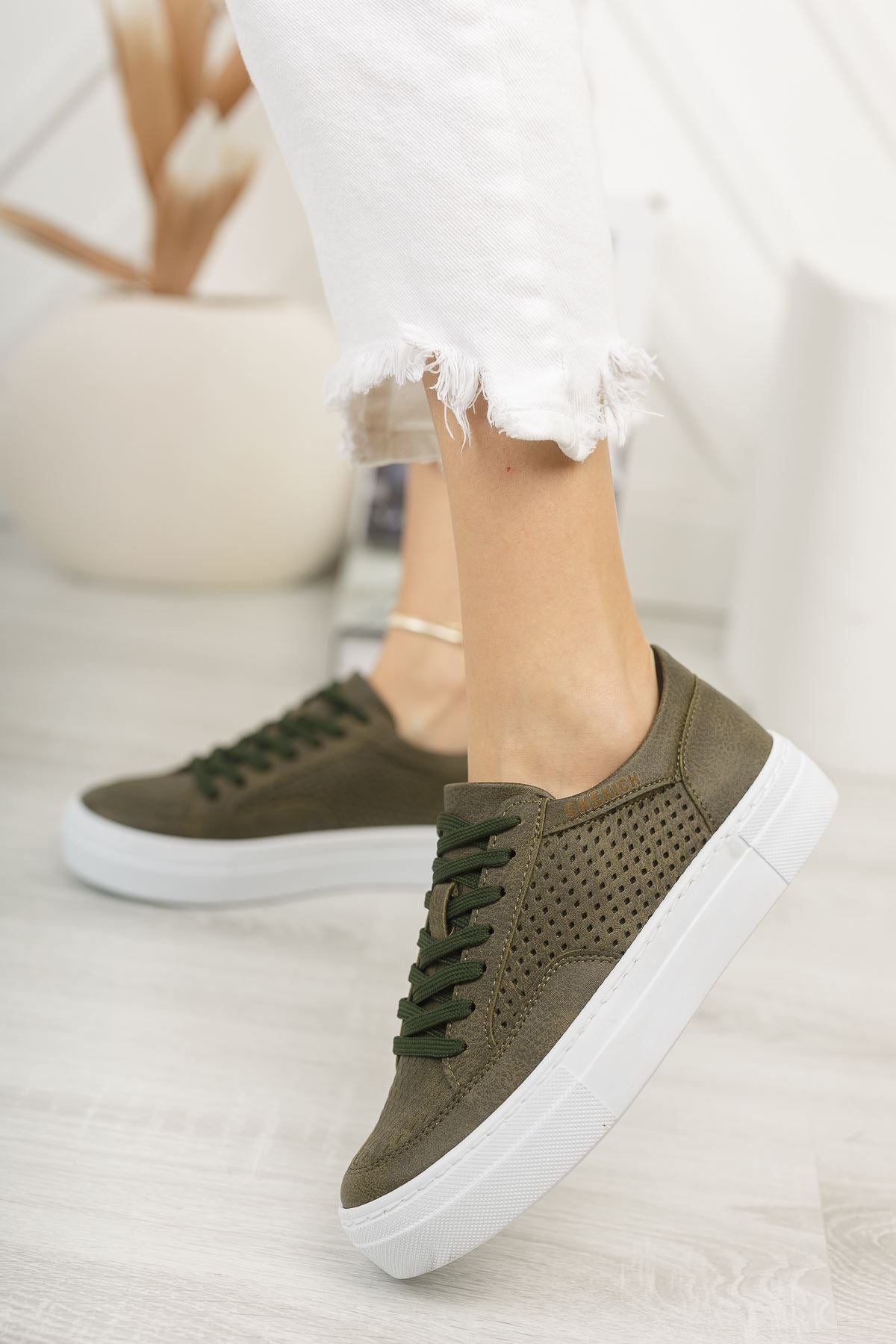 CH015 CBT First Edition Women's Shoes KHAKI - STREETMODE™
