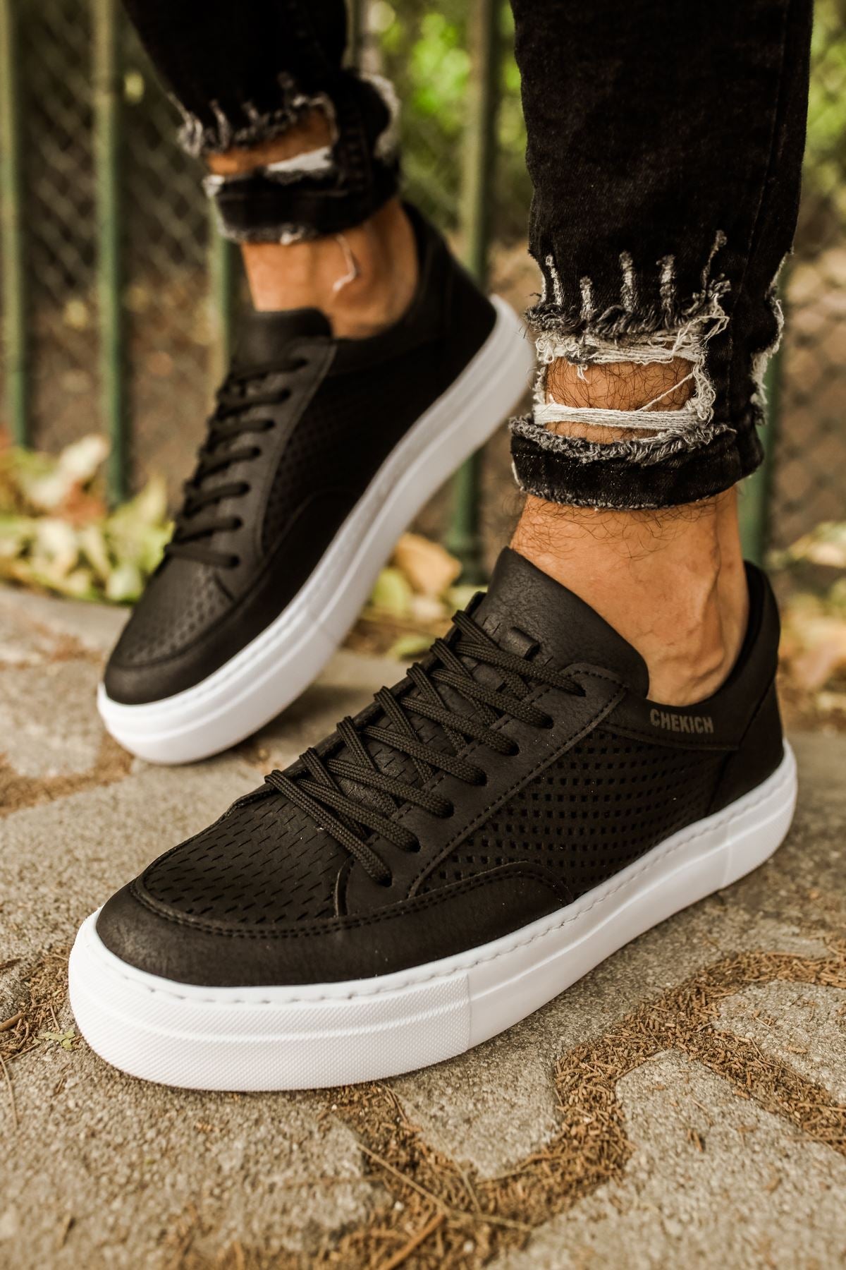 CH015 Laced Men's Unisex Sneaker Shoes - STREETMODE™
