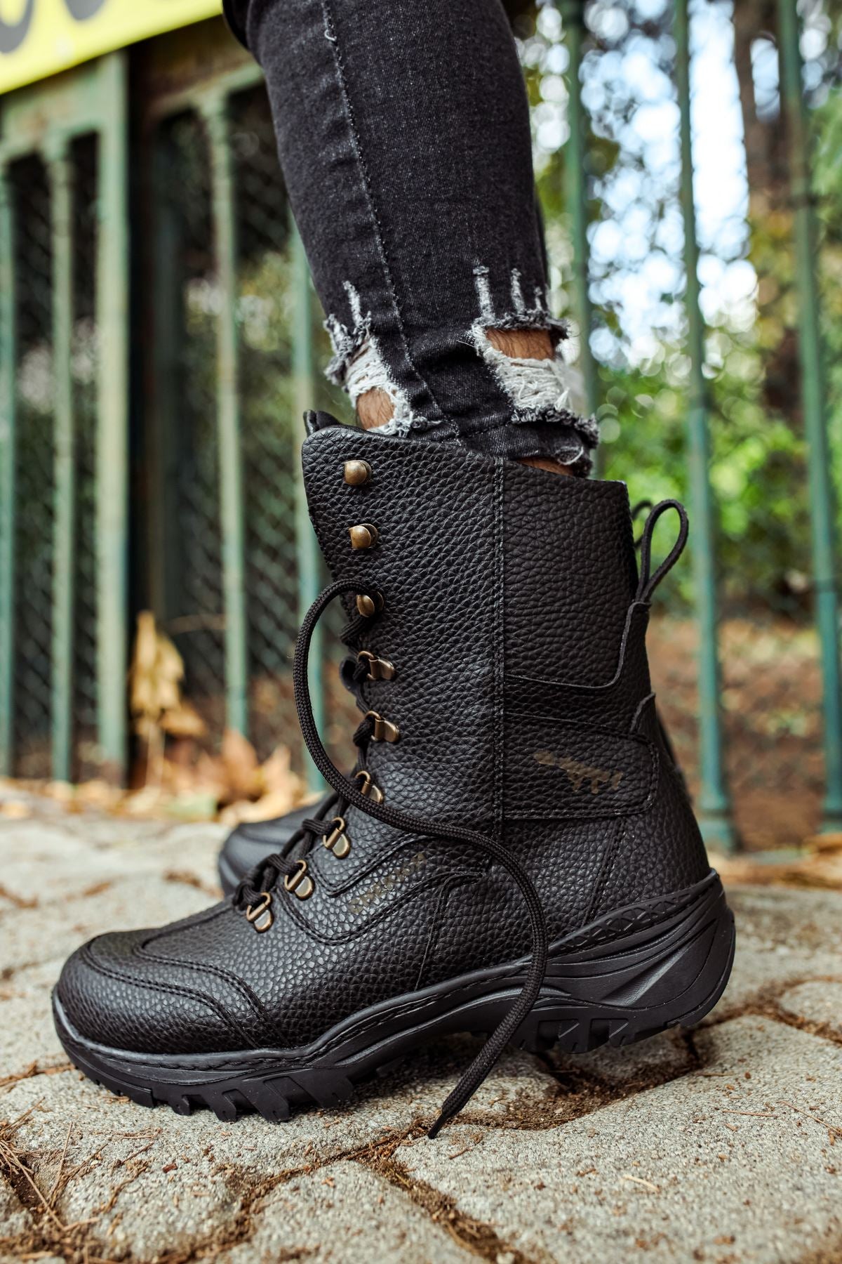 CH051 Men's Black Casual Sneaker Sports Boots - STREETMODE™