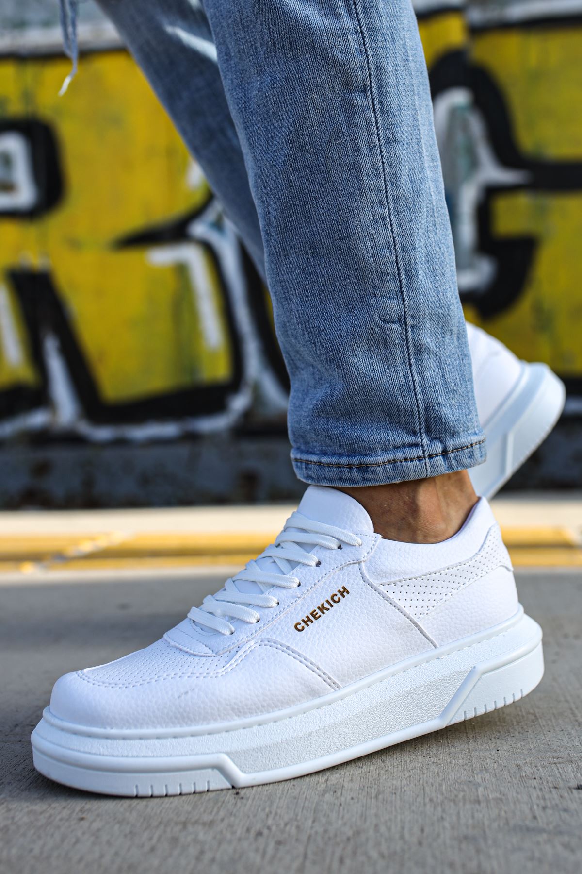 CH075 Men's Unisex Full White Casual Sneaker Sports Shoes - STREETMODE™