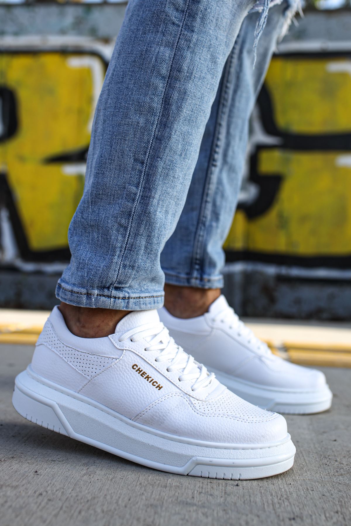 CH075 Men's Unisex Full White Casual Sneaker Sports Shoes - STREETMODE™