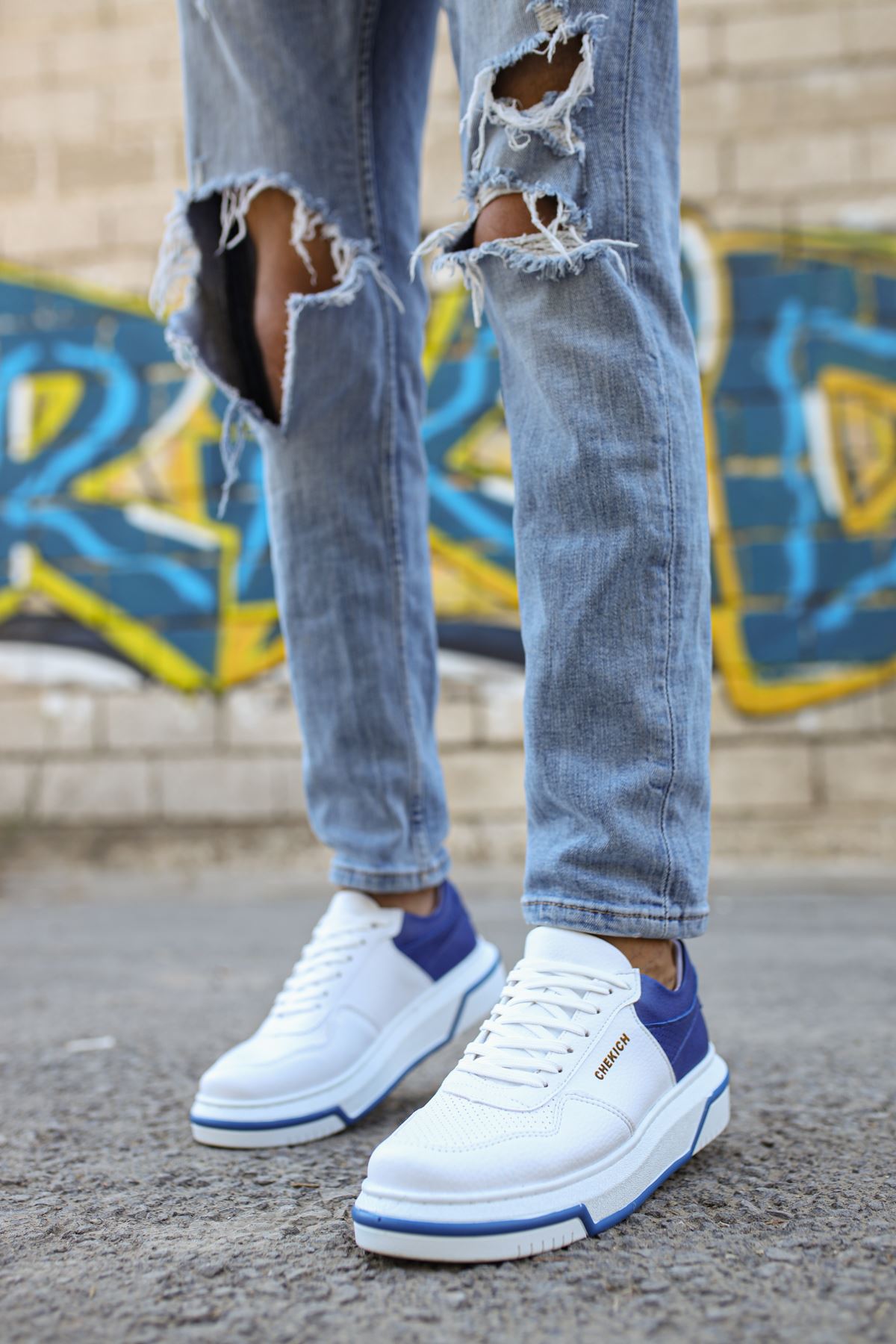 CH075 Men's Unisex White-Blue Casual Sneaker Sports Shoes - STREETMODE™