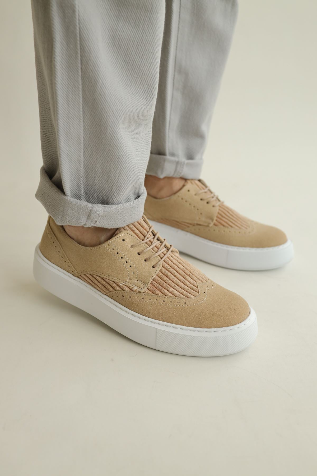 CH149 Suede Men's Shoes SAND - STREETMODE™