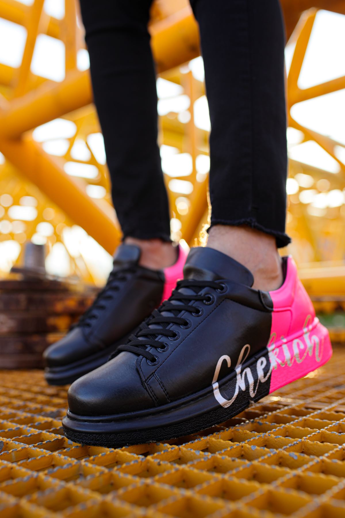 CH254 Men's Unisex Black-Pink Casual Sneaker Sports Shoes - STREETMODE™