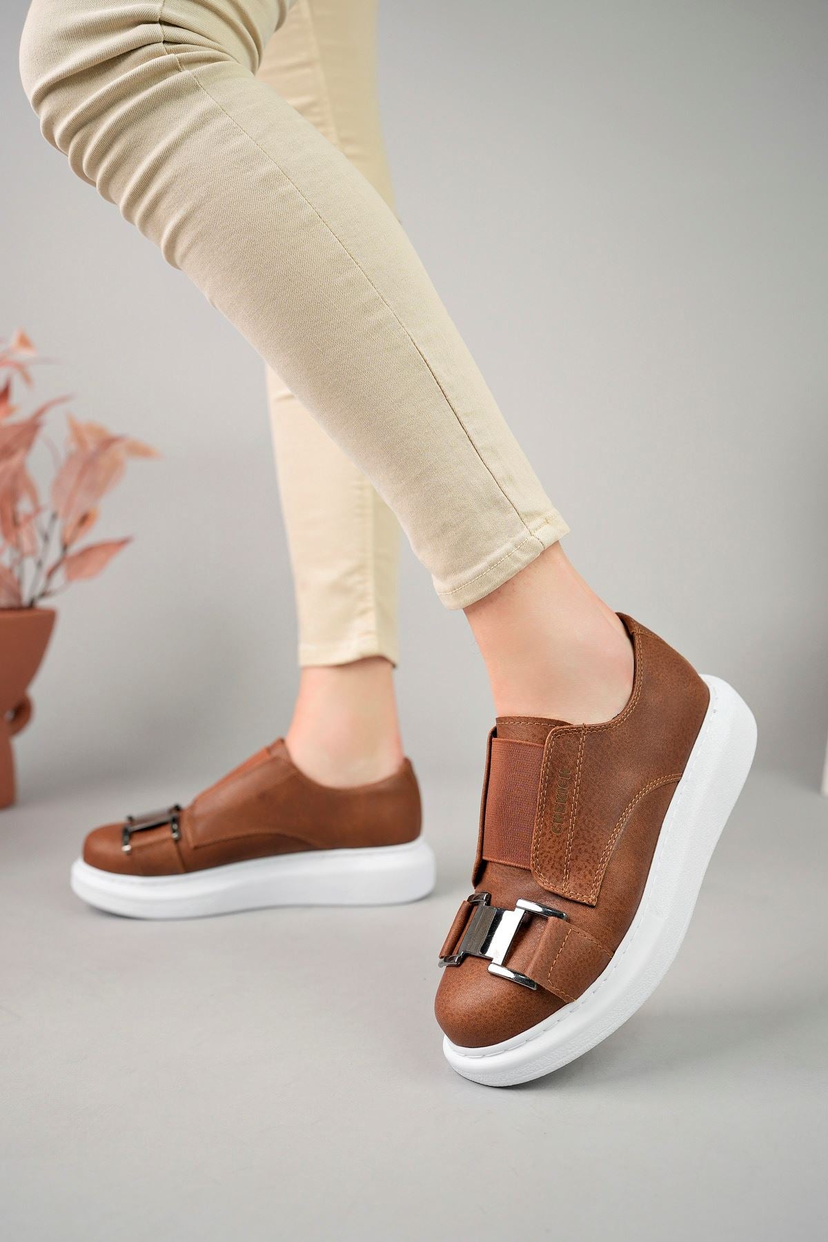 CH297 CBT Women's Sneakers Shoes Brown - STREETMODE™