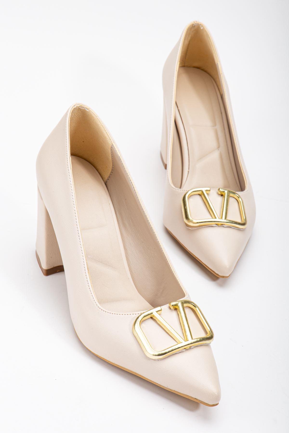 Cream Skin Buckle Detailed Thick Heel Shoes - STREETMODE™