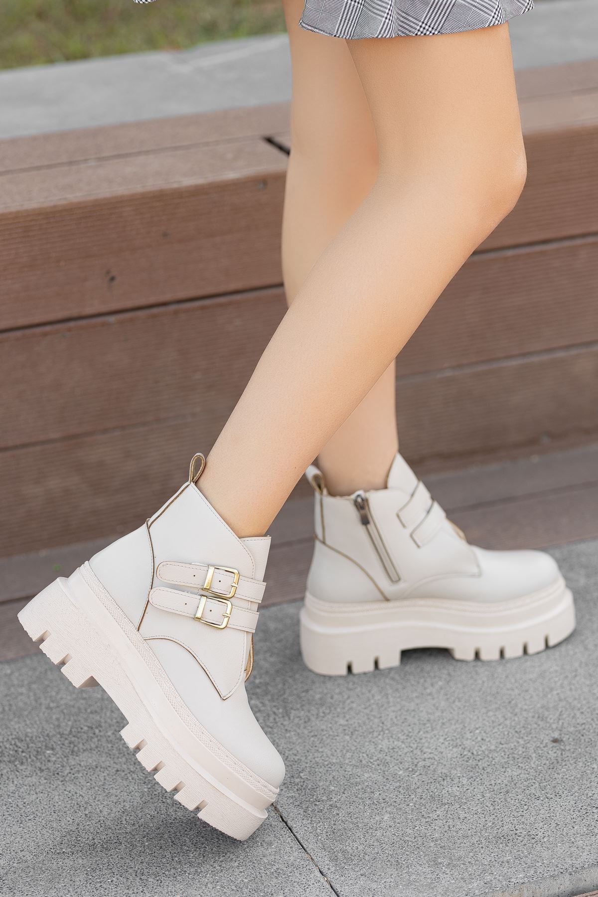 Cream Skin High Heel Detailed Lace-Up Women's Boots - STREETMODE™