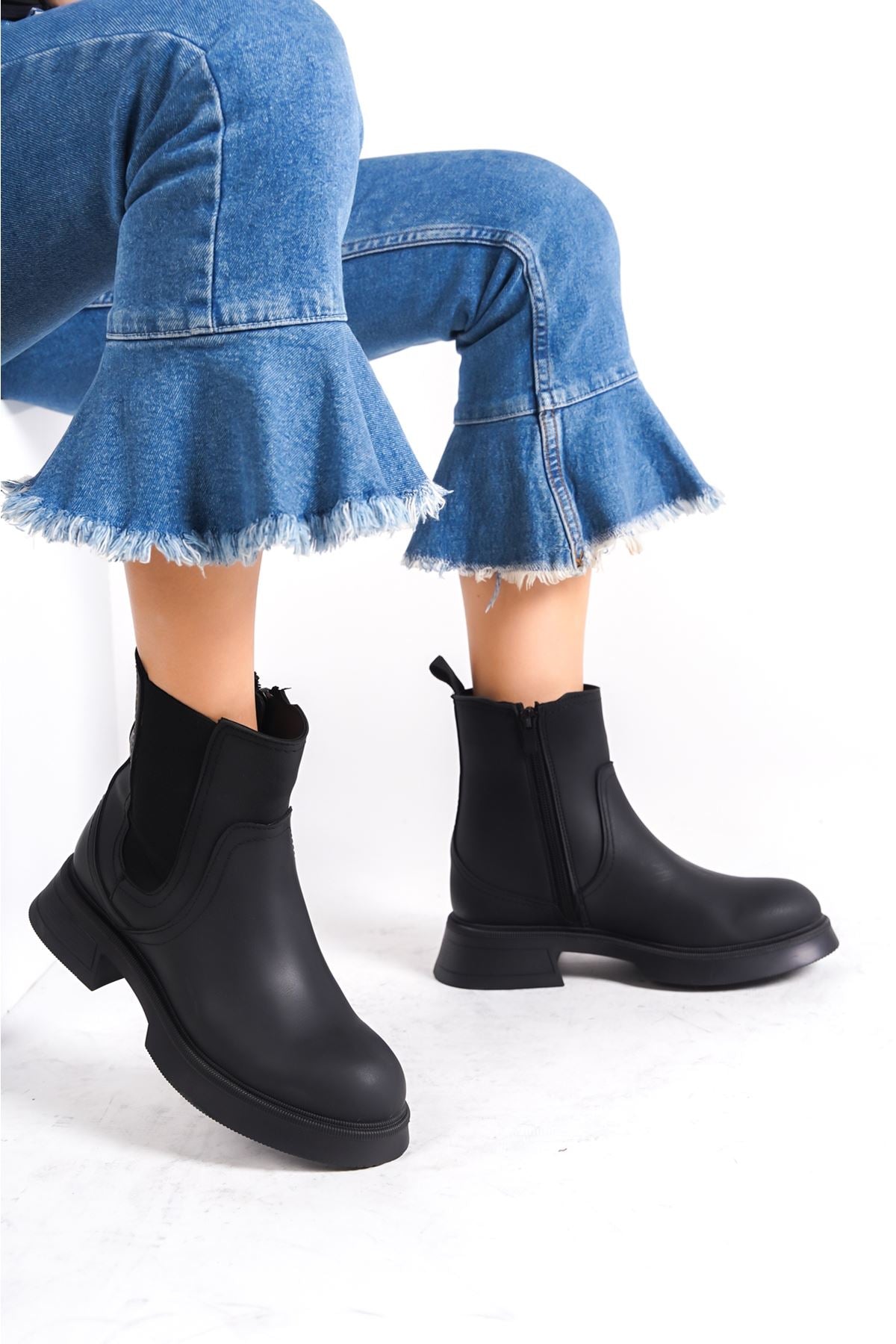 Dalpa Black Women's Boots with Elastic Sides - STREETMODE™