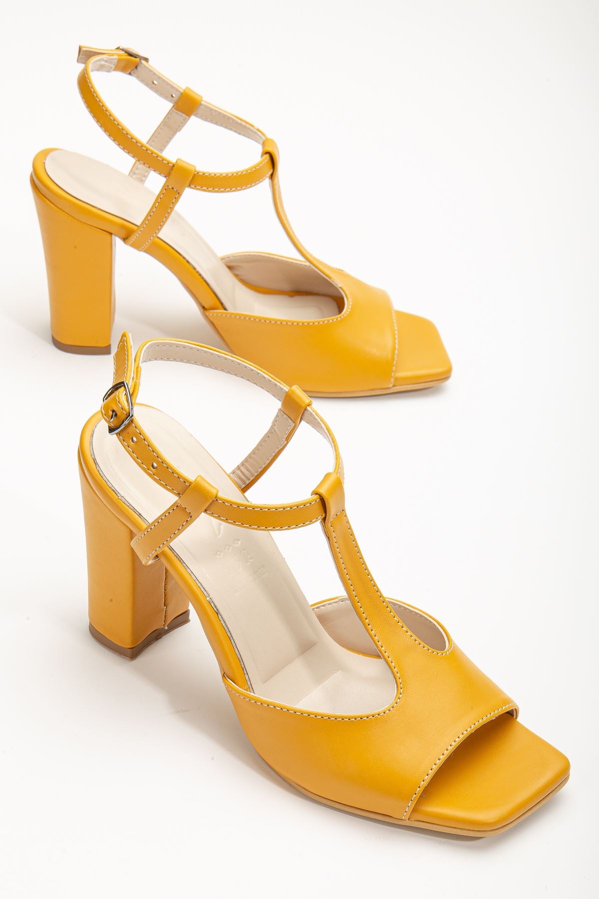 Entela Heeled Mustard Skin Blunt Toe Women's Shoes - STREETMODE™