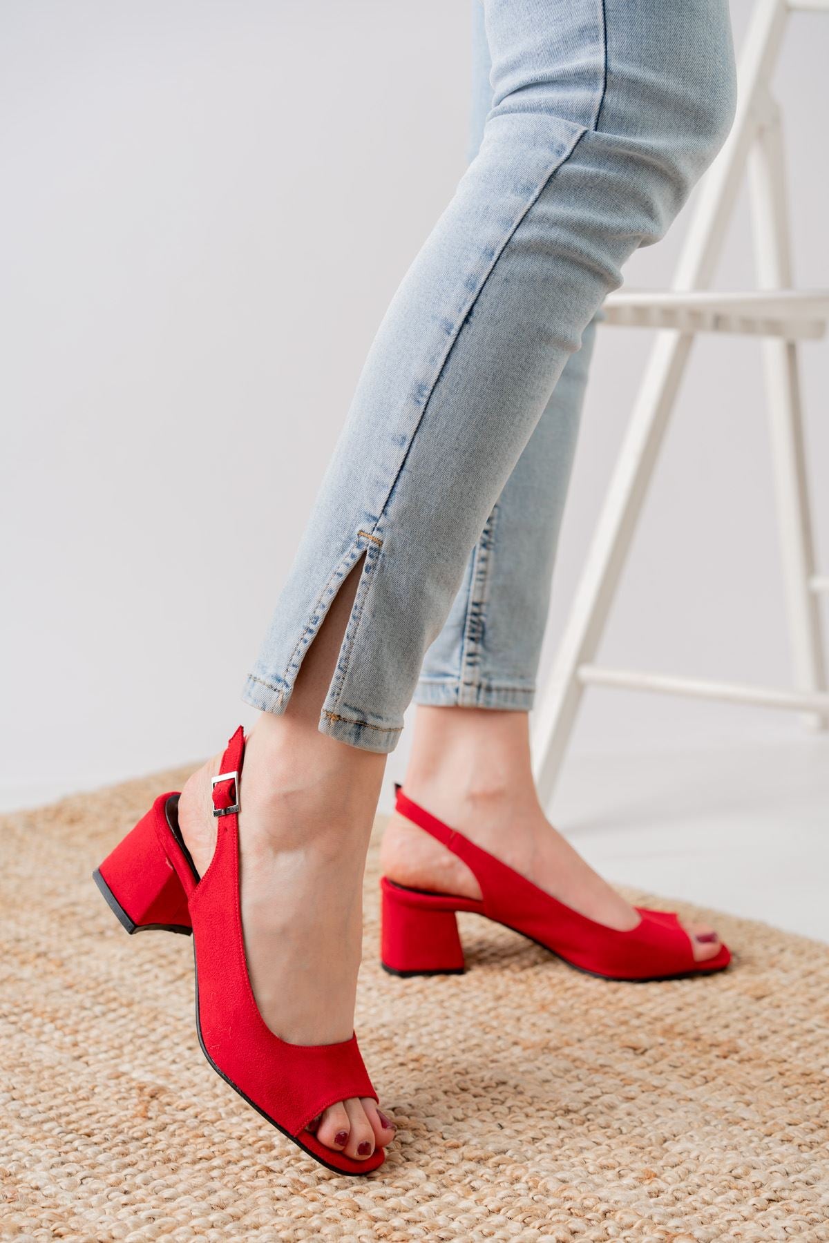 Eriola Red Suede Detailed Low Heel Women's Shoes - STREETMODE™