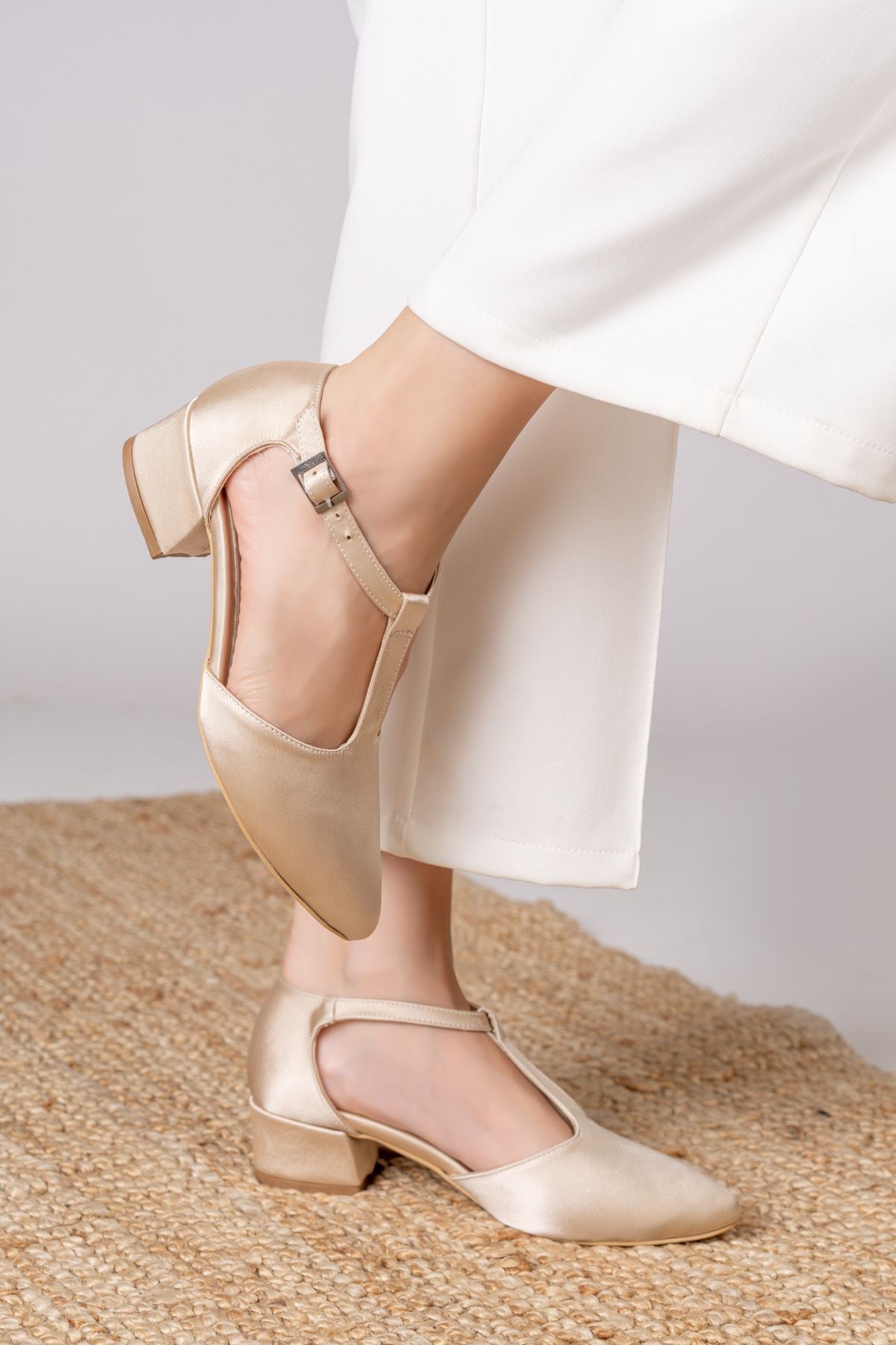 Jane Cream Satin Heeled Women's Shoes - STREETMODE™