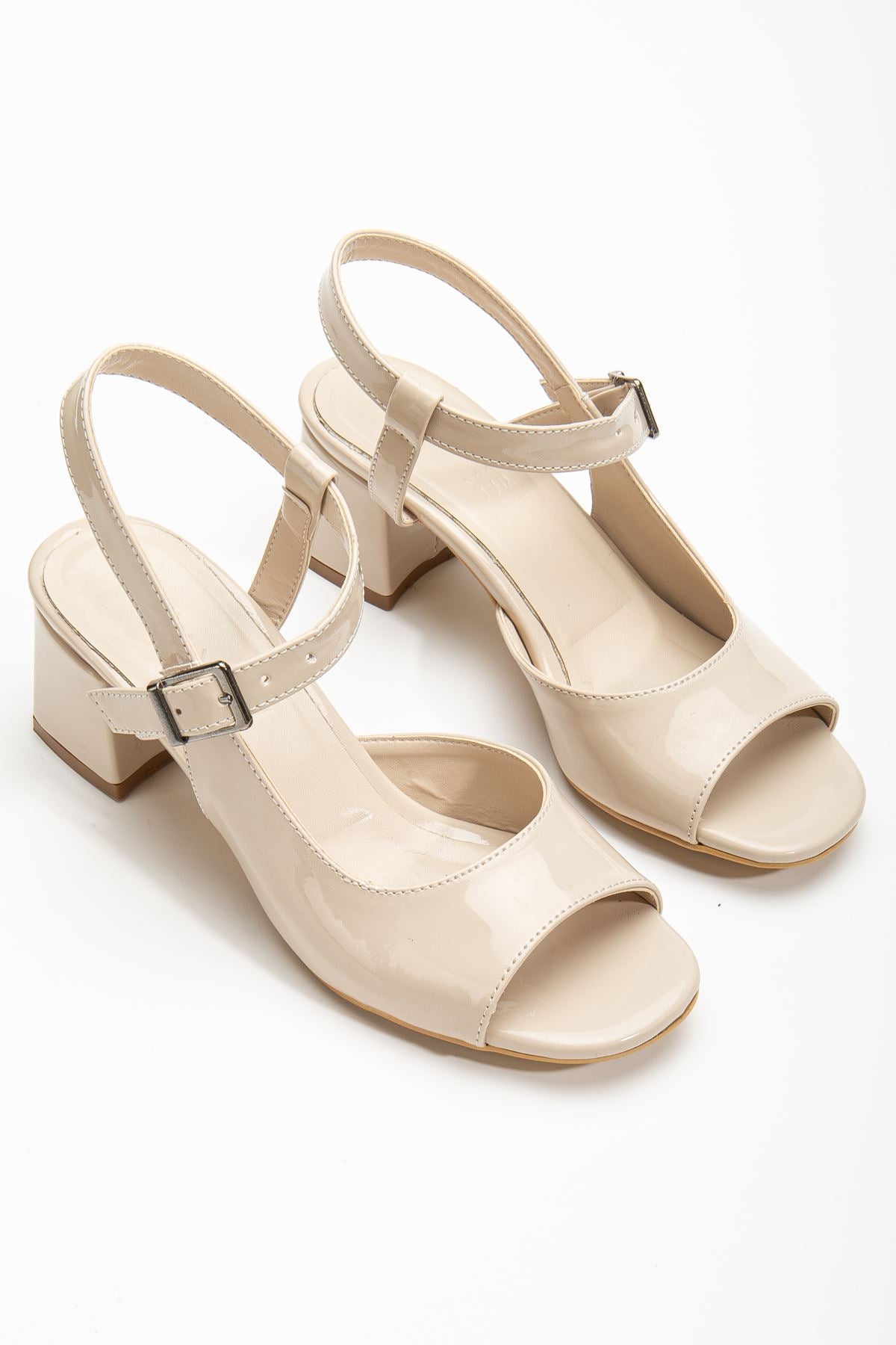 Keri Heeled Cream Patent Leather Blunt Toe Women's Shoes - STREETMODE™