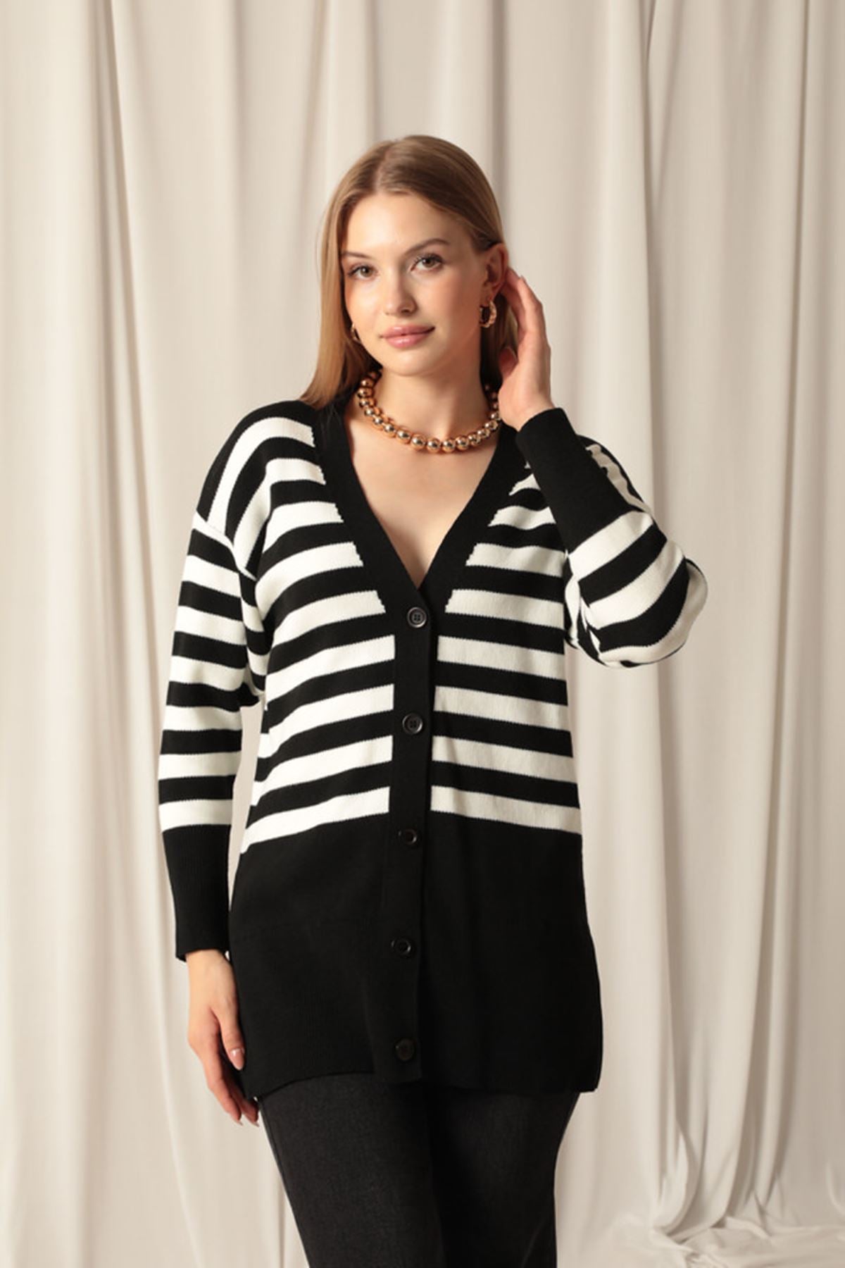 Knitwear Fabric Striped Women's Black Cardigan - STREETMODE™