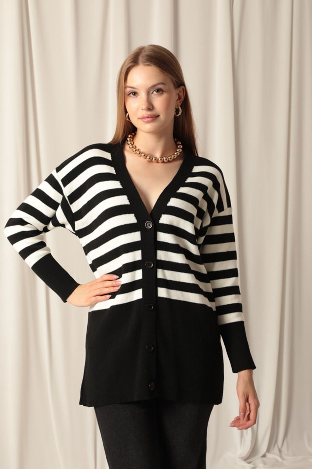 Knitwear Fabric Striped Women's Black Cardigan - STREETMODE™