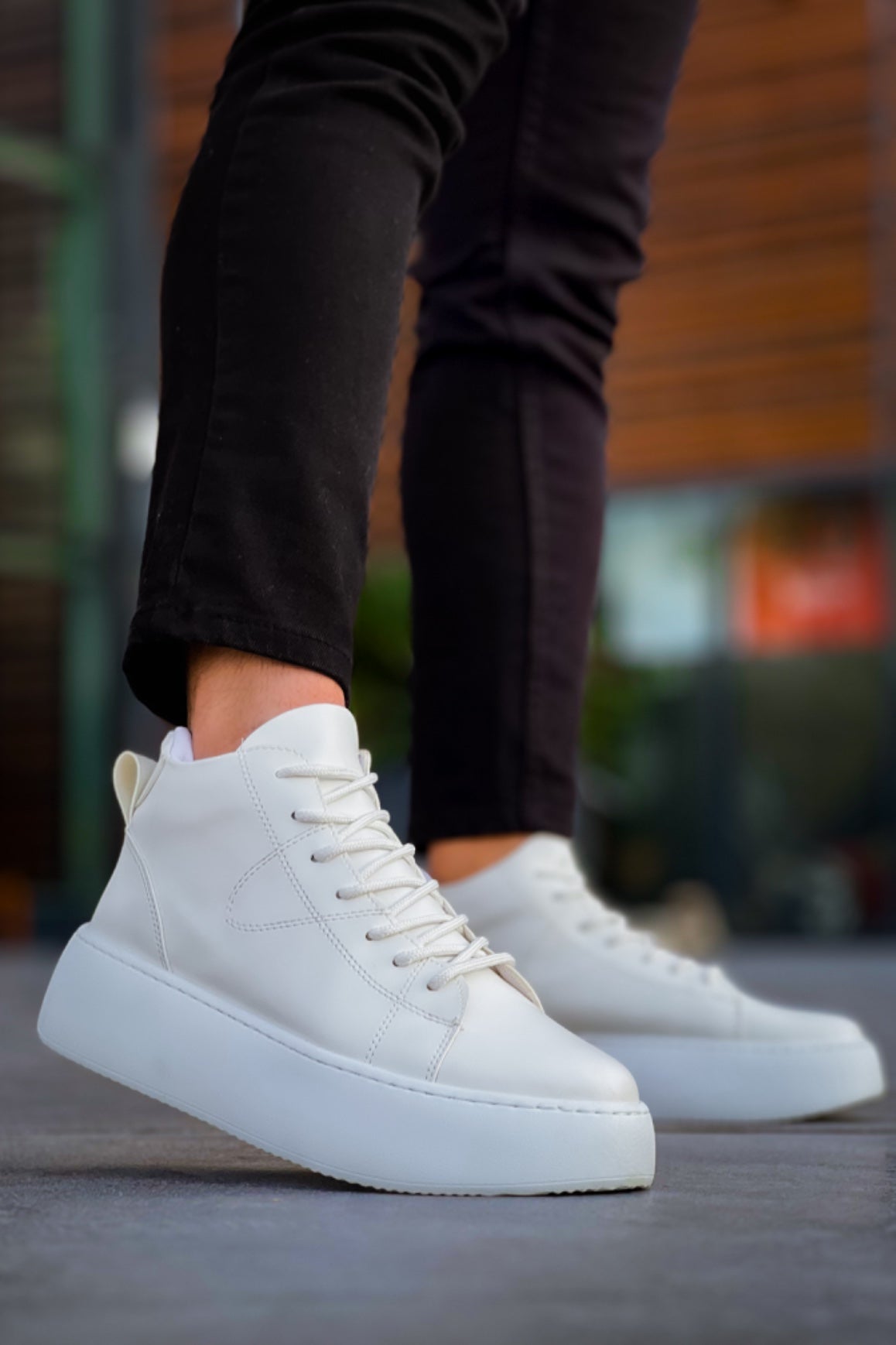 LE10 Lace-Up Men's High Sole White Sports Boots - STREETMODE™