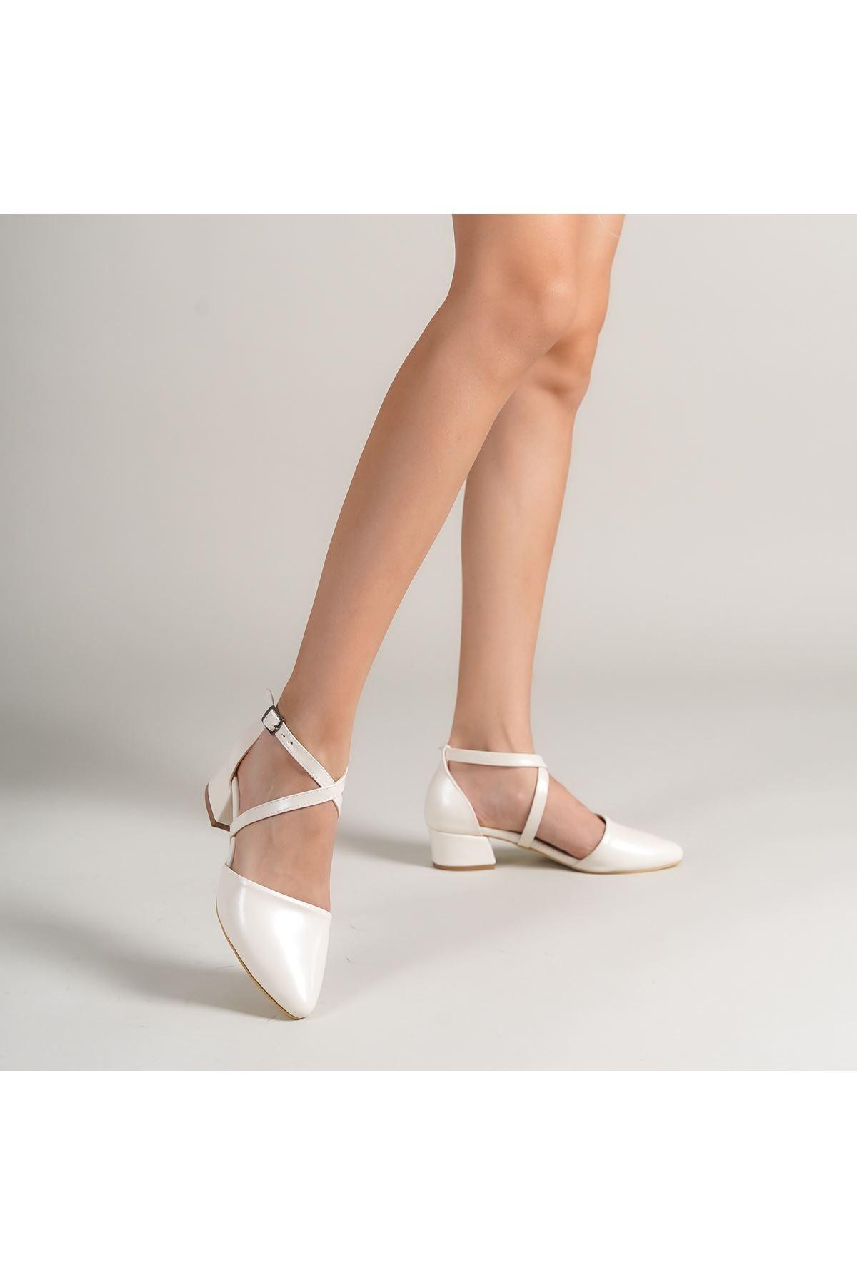 Letha White Pearl Detailed Heeled Women's Shoes - STREETMODE™