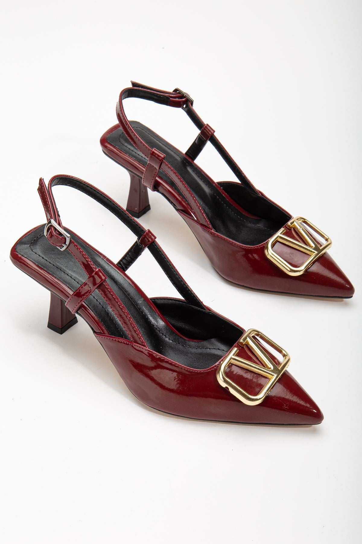 Lianne Burgundy Patent Leather Buckle Detailed Thin Heeled Shoes - STREETMODE™