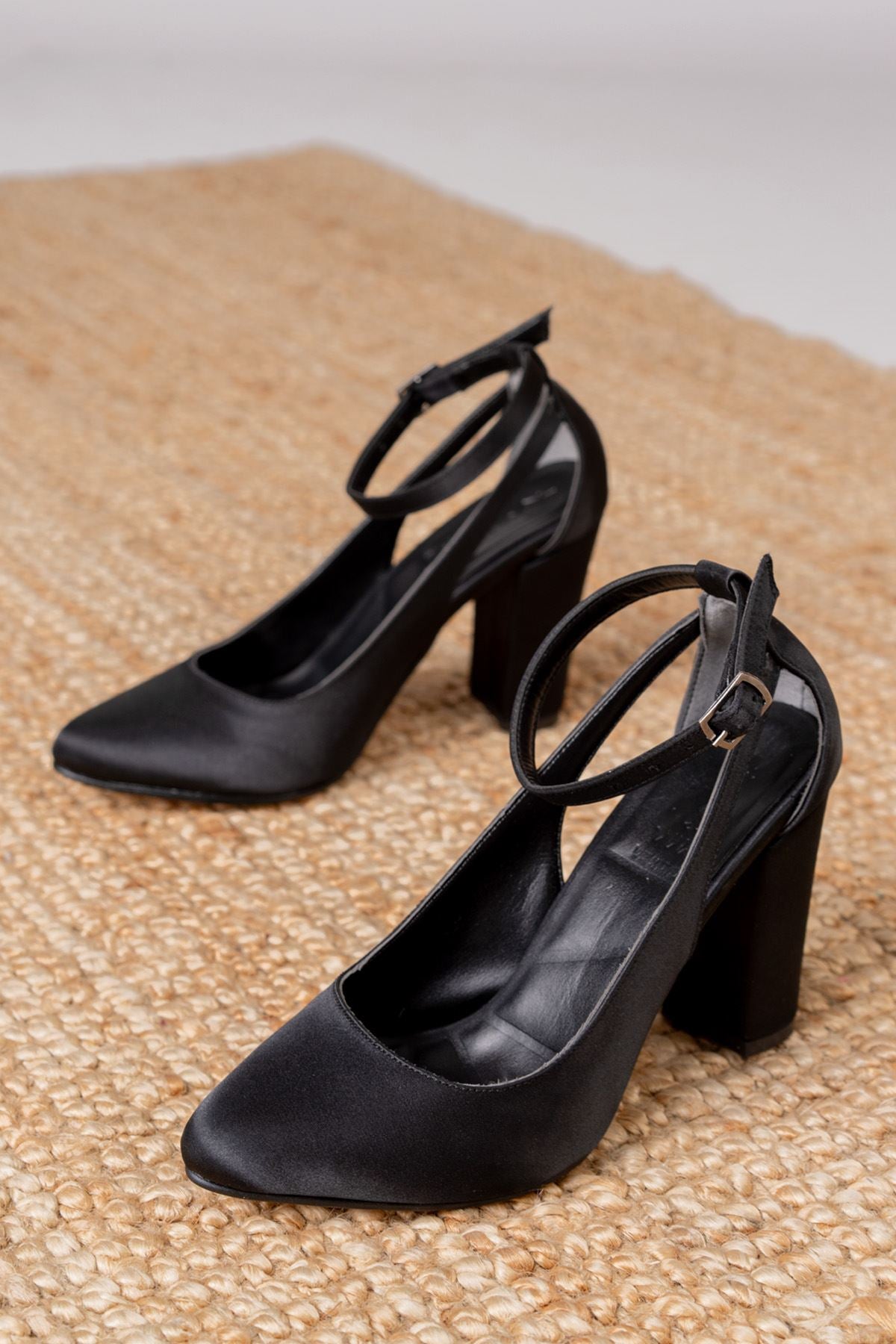 Lillian Heels Black Satin Heels Women's Shoes - STREETMODE™