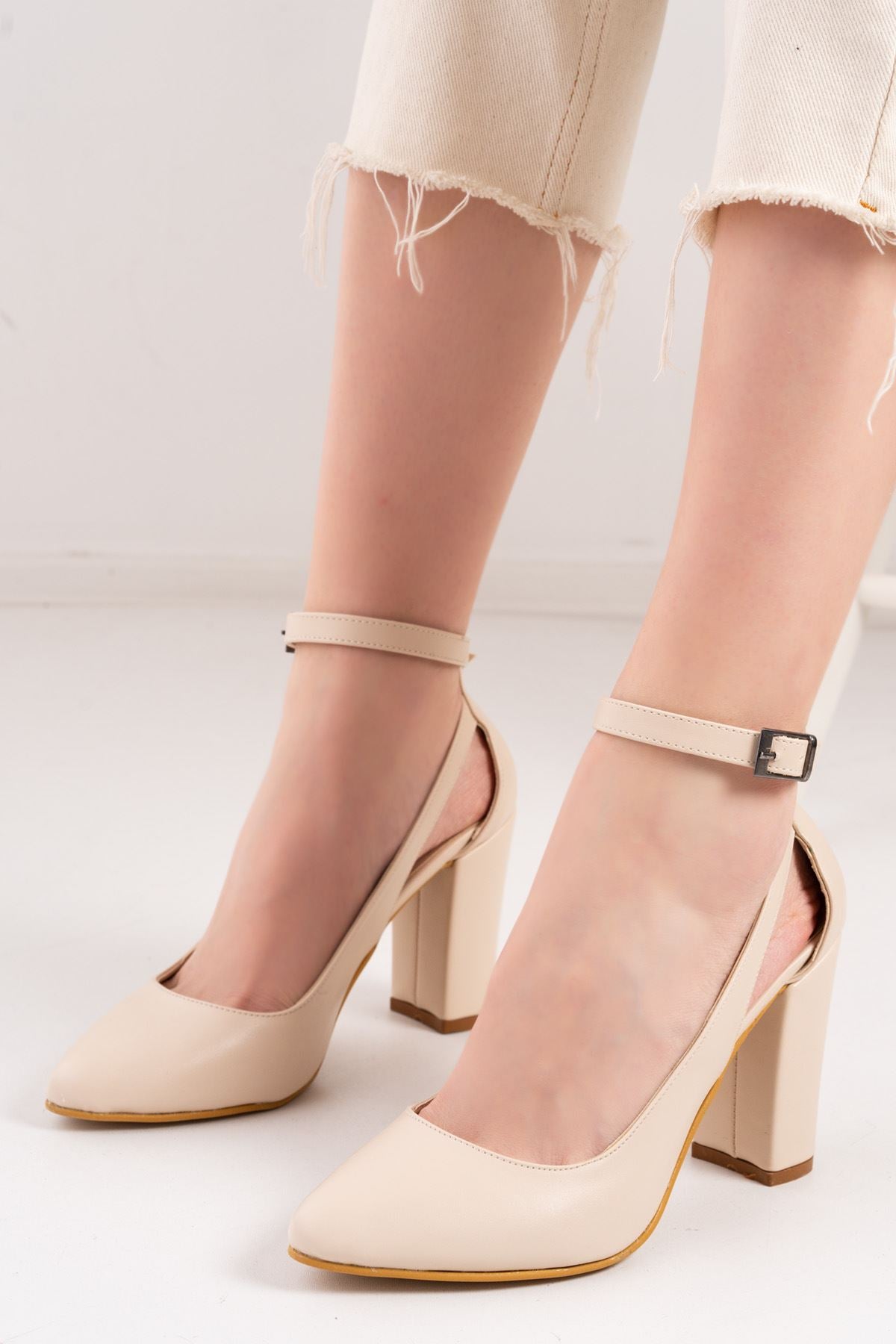 Lillian Heels Cream Skin Heels Women's Shoes - STREETMODE™