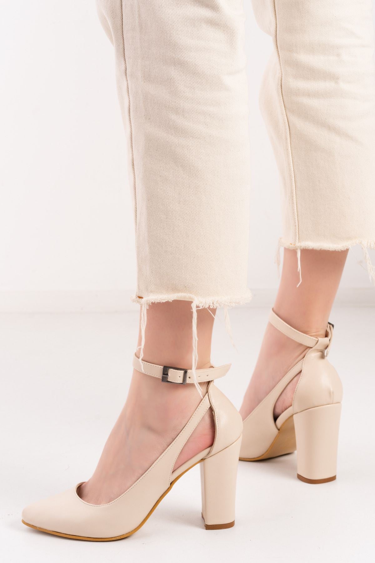 Lillian Heels Cream Skin Heels Women's Shoes - STREETMODE™