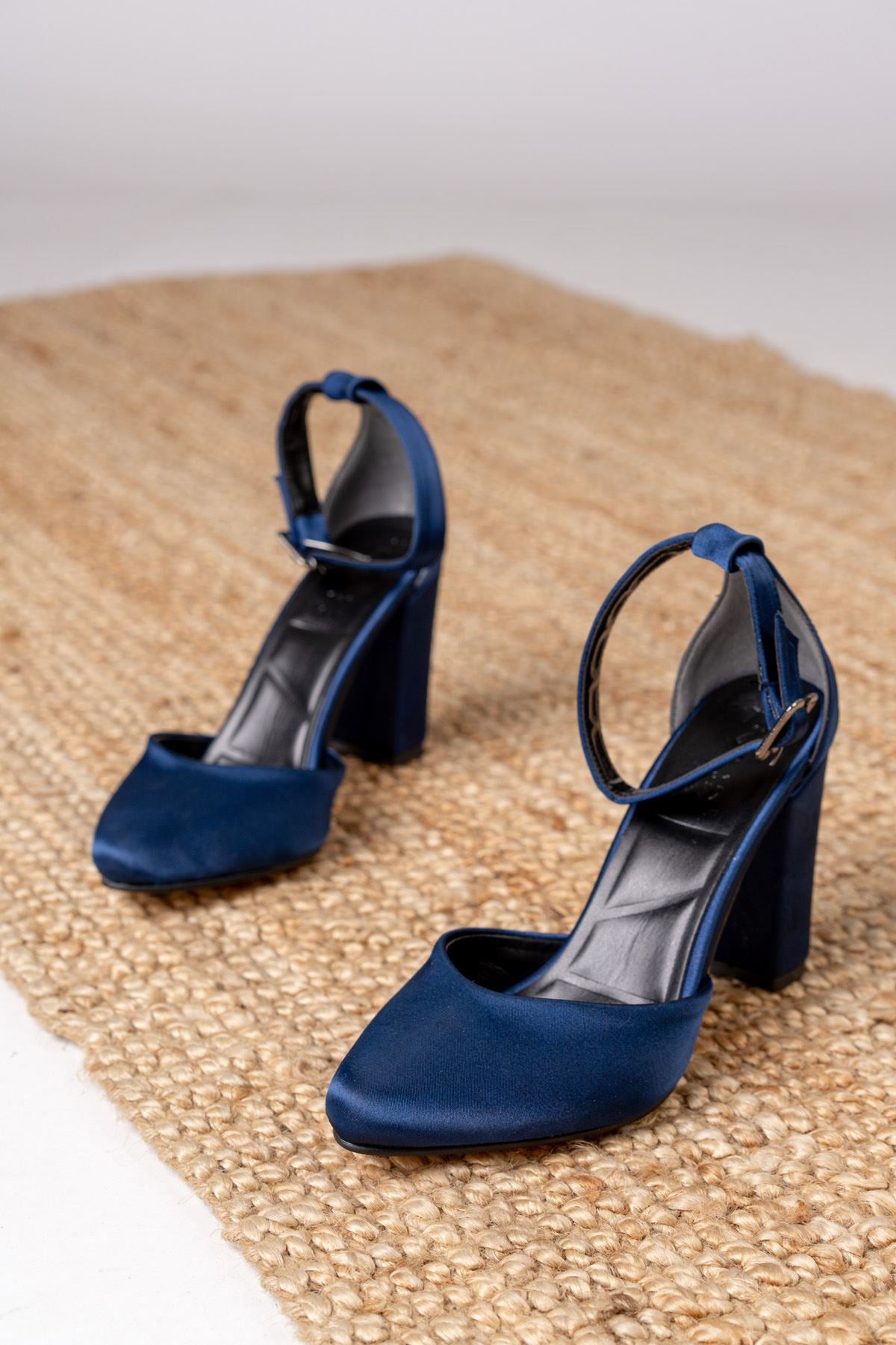 Lole Heeled Navy Blue Satin Detailed Heeled Shoes - STREETMODE™