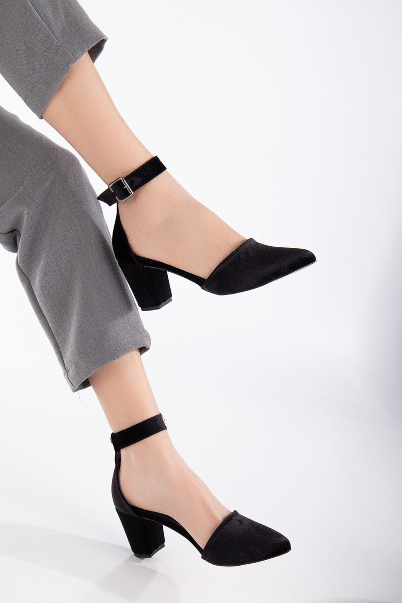 Lottis Black Velvet Detailed Heeled Women's Shoes - STREETMODE™