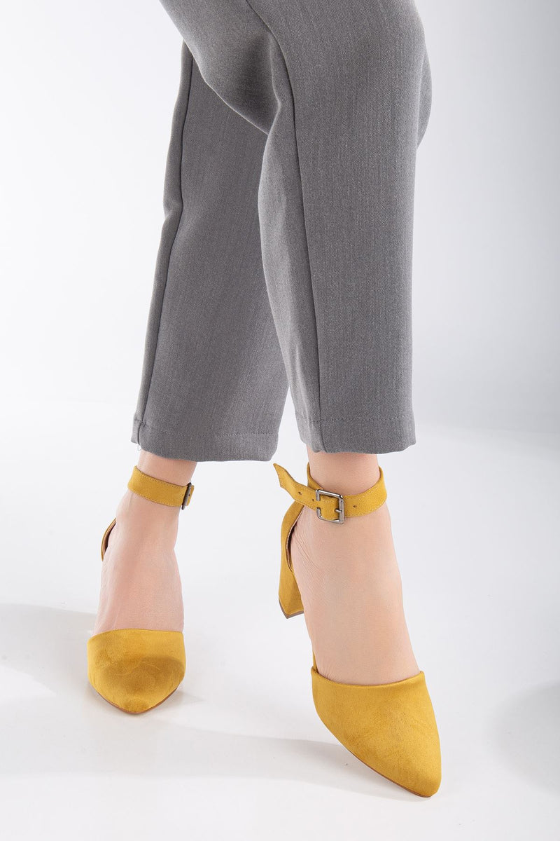 Lottis Mustard Suede Detailed Heeled Women's Shoes - STREETMODE™