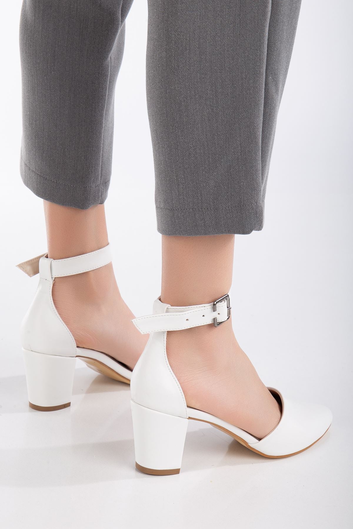 Lottis White Leather Detailed Heeled Women's Shoes - STREETMODE™