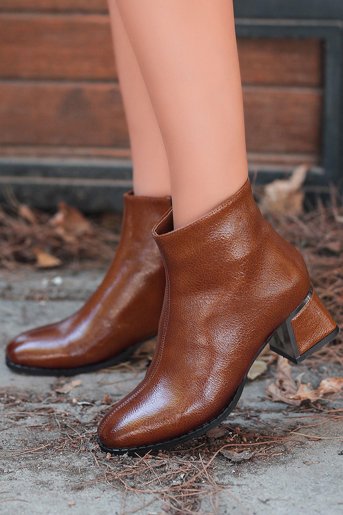 Luxury Skin Women's Brown Boots - STREETMODE™