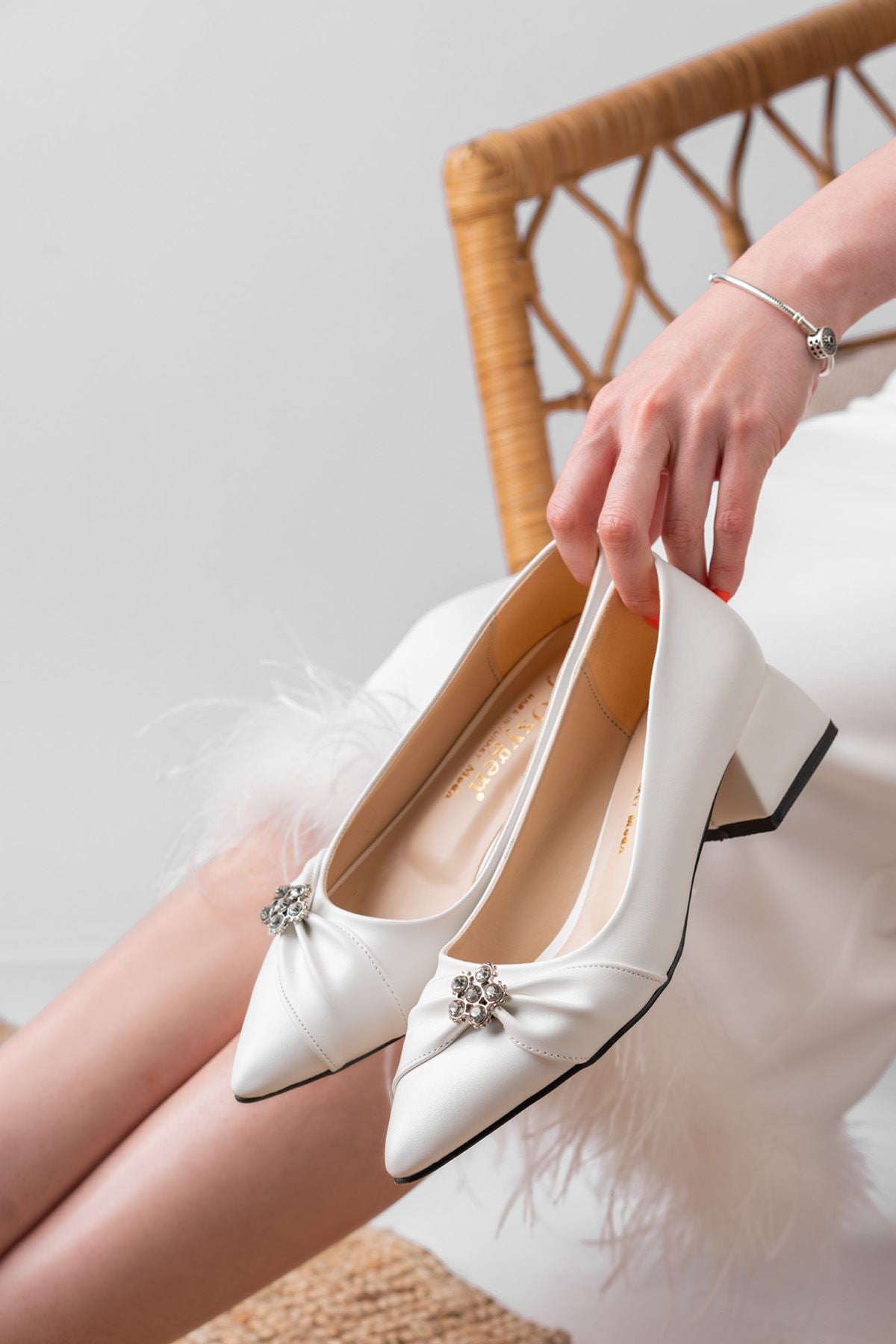 Lydia White Skin Stone Detailed Heeled Women's Shoes - STREETMODE™