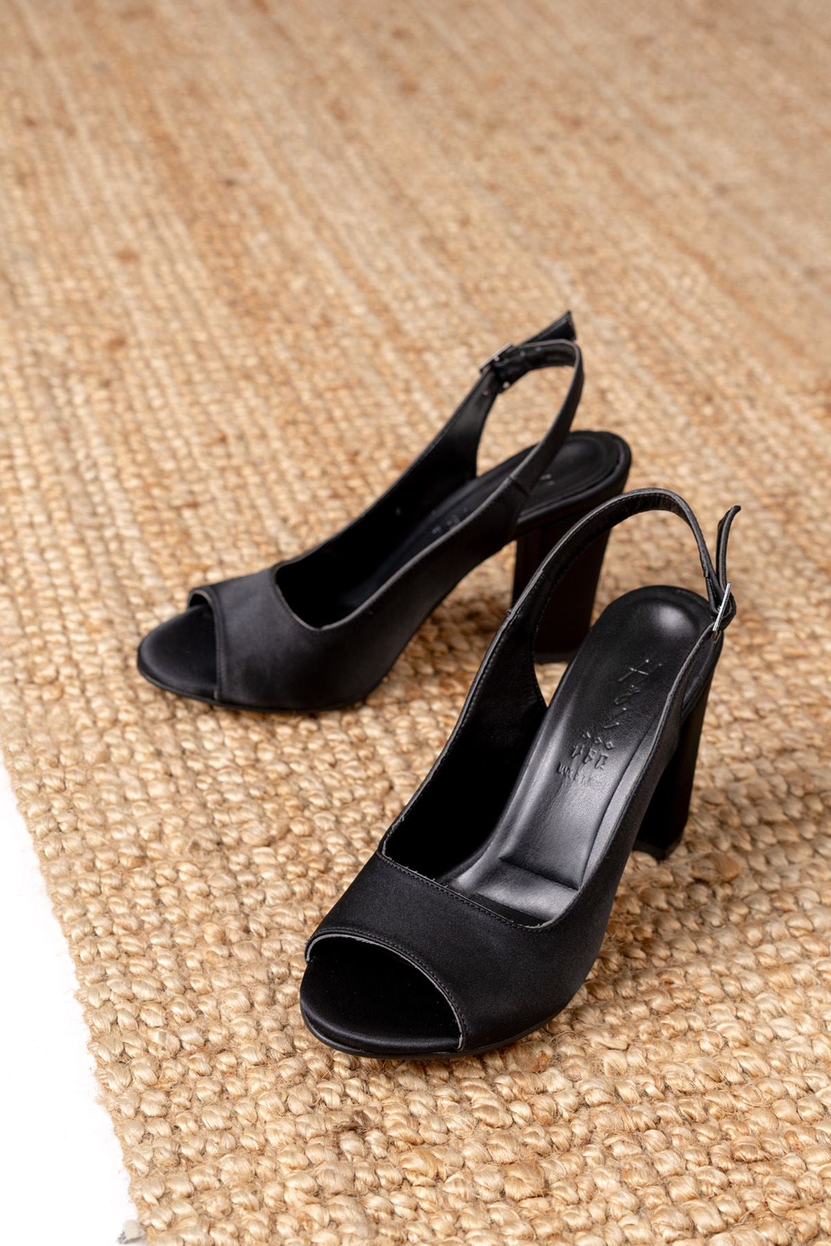 Meira Black Satin Detailed High Heeled Women's Shoes - STREETMODE™