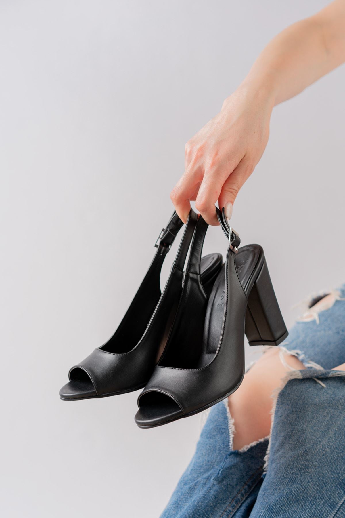 Meira Black Skin Detail Low Heel Women's Shoes - STREETMODE™