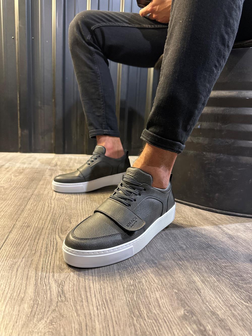 Men's Sneaker Grey Casual Sneaker Sports Shoes - STREETMODE™