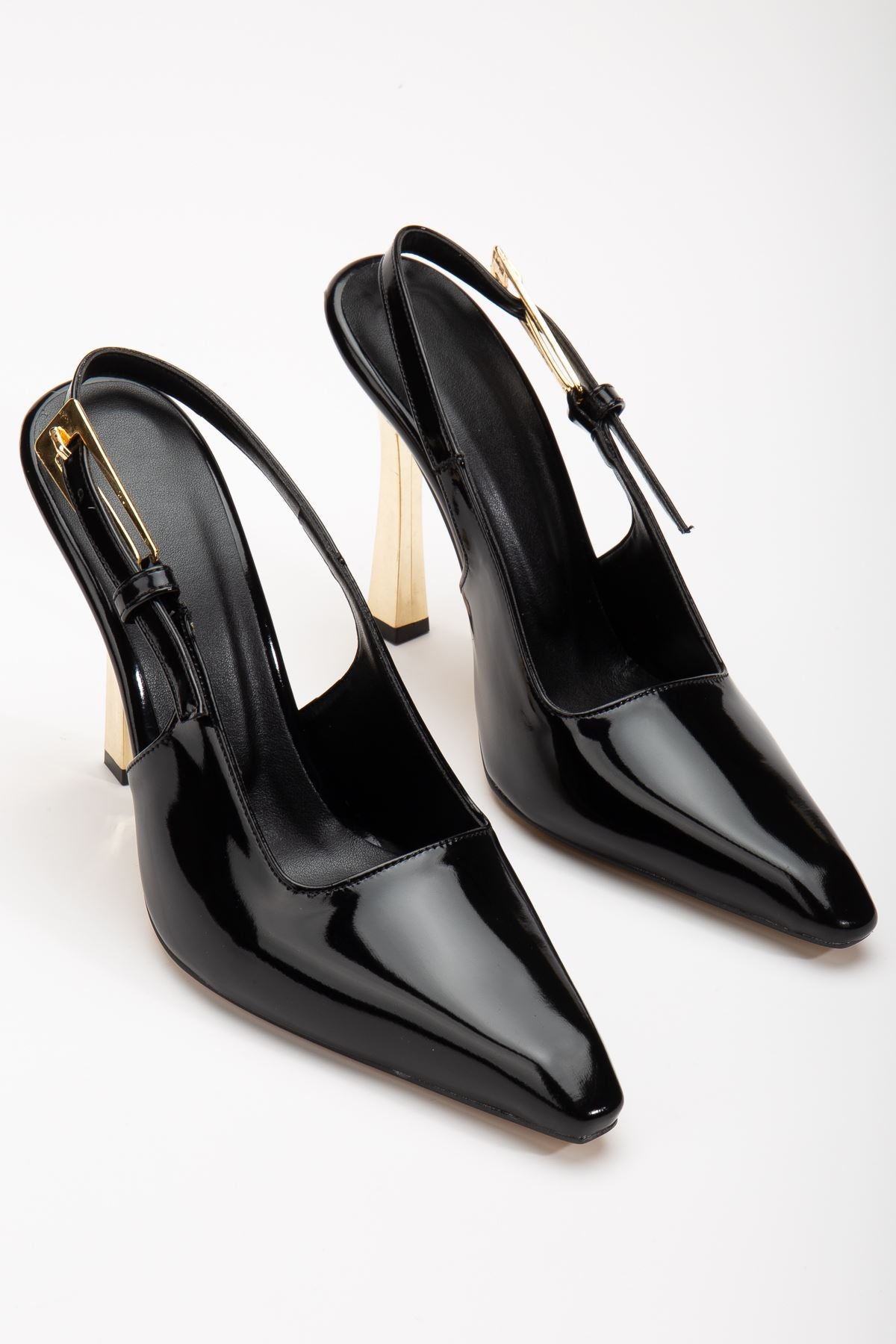 Minni Black Patent Leather Gold Detailed Blunt Toe Women's Heeled Shoes - STREETMODE™