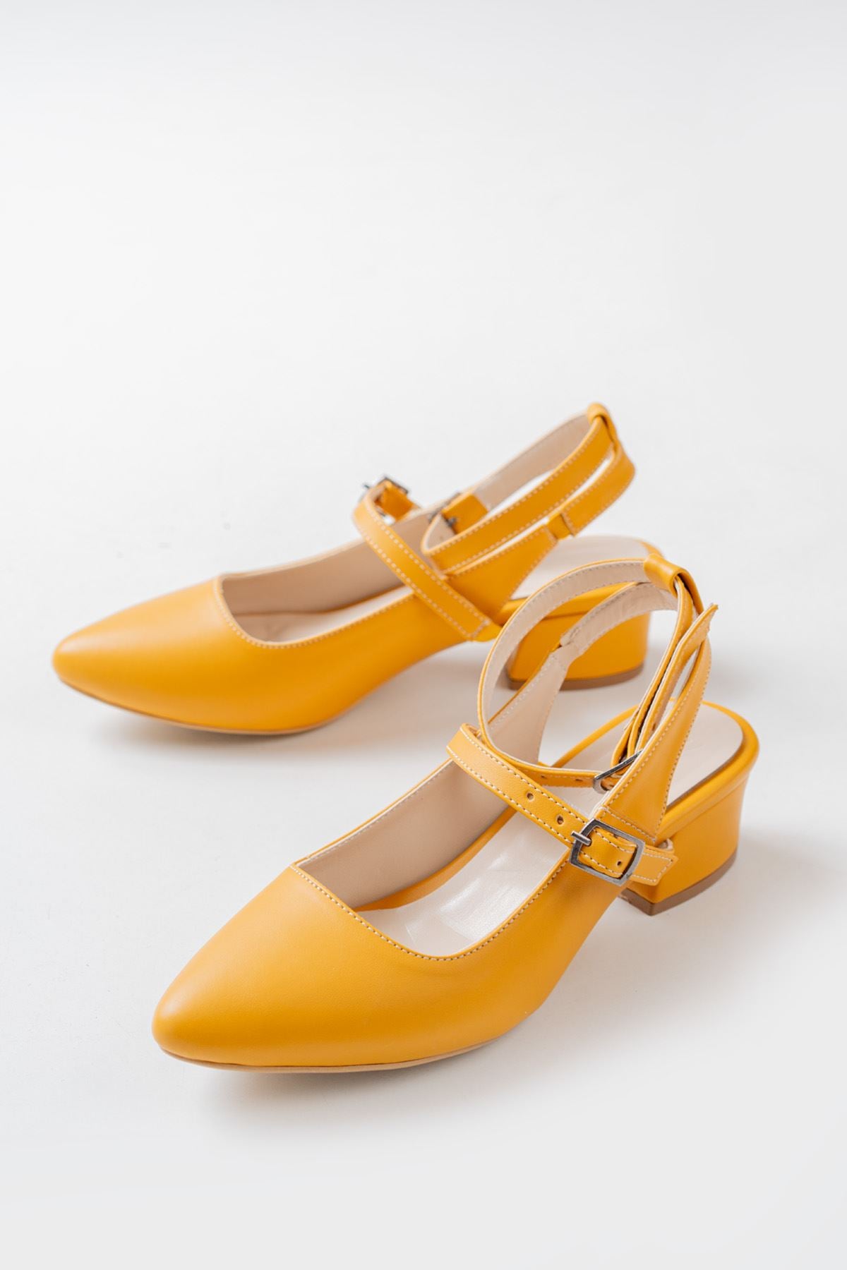 Nita Mustard Skin Low-Heeled Women's Shoes - STREETMODE™