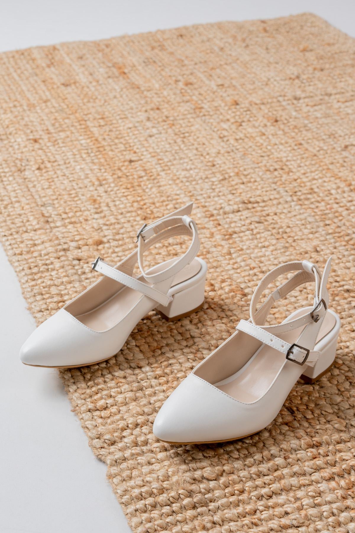 Nita White Skin Low-Heeled Women's Shoes - STREETMODE™