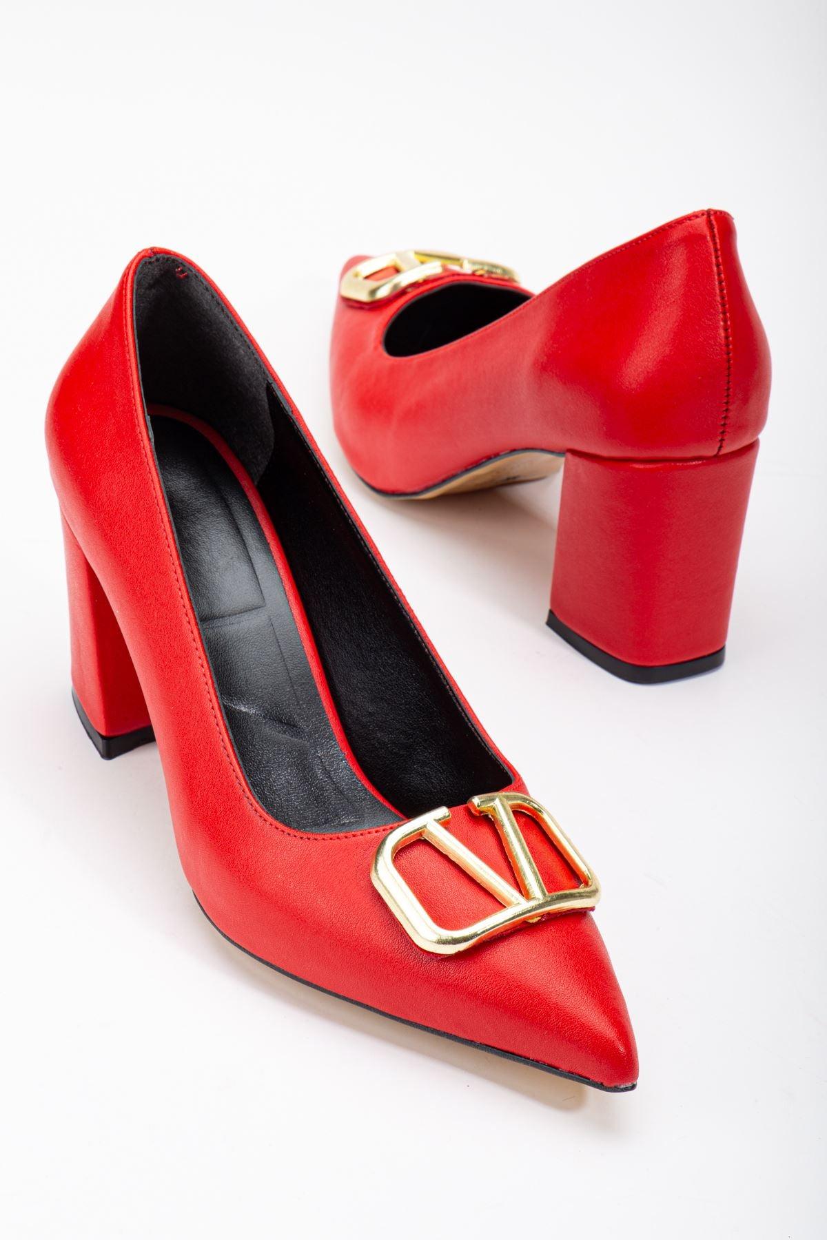 Red Leather Buckle Detailed Thick Heel Shoes - STREETMODE™