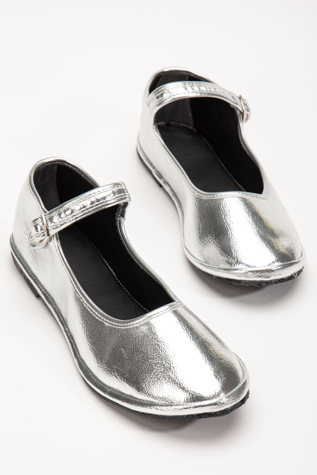 Silver Skin Buckle Detailed Flat Sole Women's Ballerina Ballerina Flats - STREETMODE™