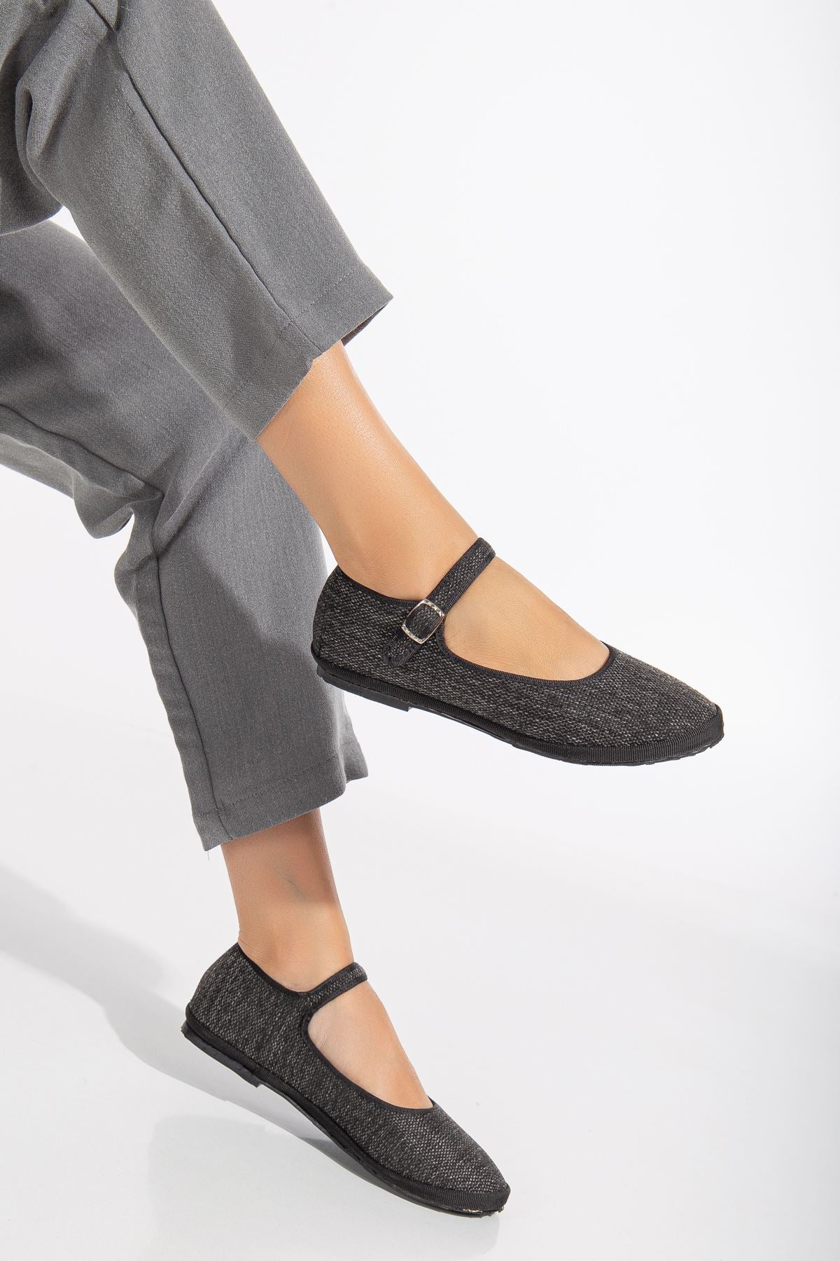 Smoked Linen Buckle Detailed Flat Sole Women's BallerinasSmoked Linen Buckle Detailed Flat Sole Women's Ballerinas - STREETMODE™