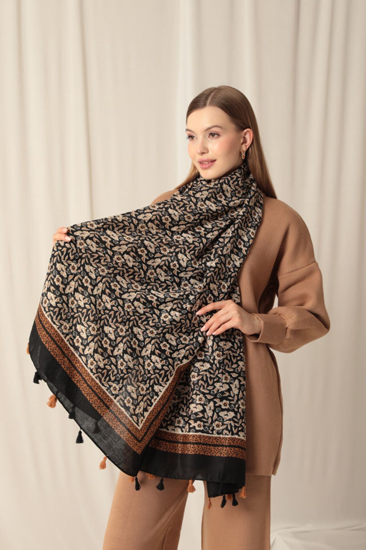 Tasseled Leaf Patterned Women's Black Shawl - STREETMODE™