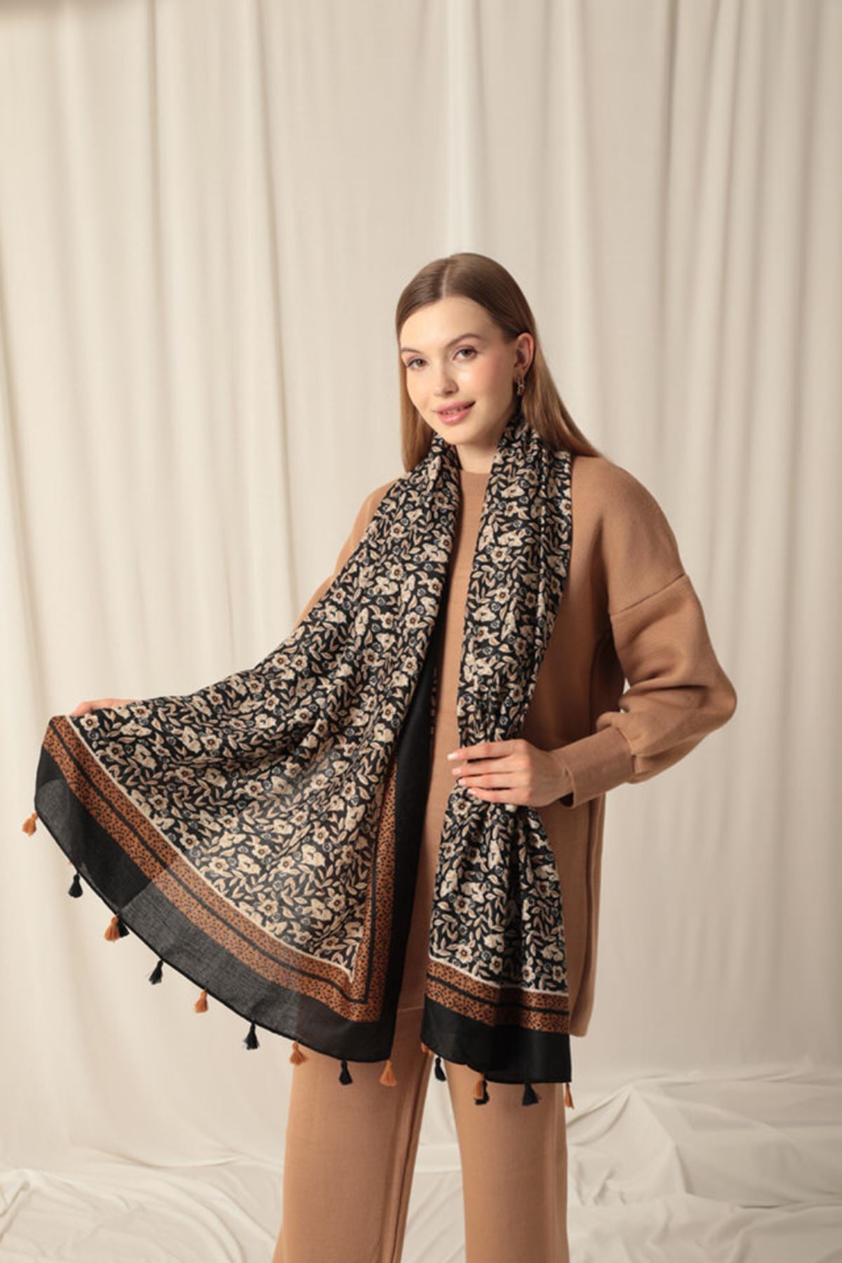 Tasseled Leaf Patterned Women's Black Shawl - STREETMODE™