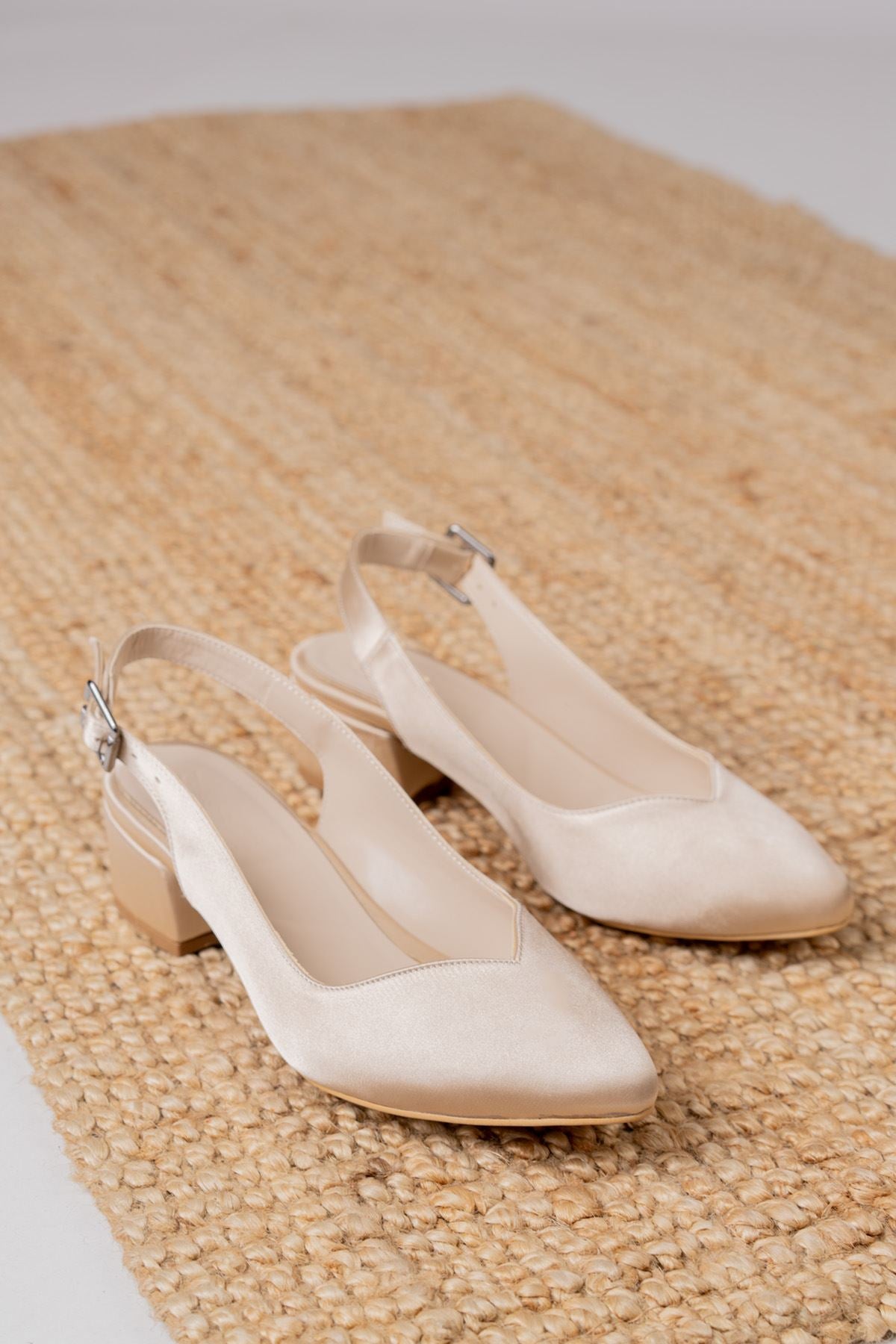 Valentina Cream Satin Heels Women's Shoes - STREETMODE™