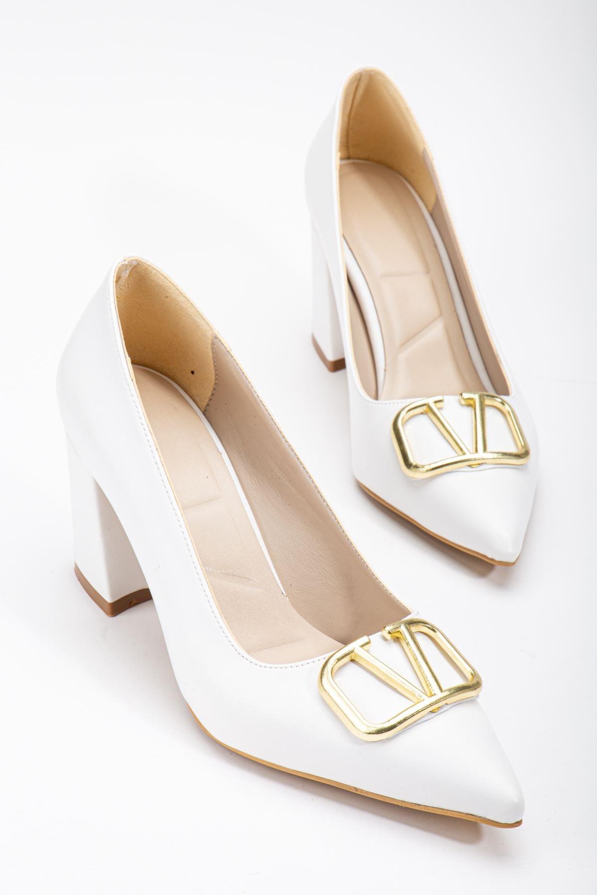 White Leather Buckle Detailed Thick Heel Shoes - STREETMODE™